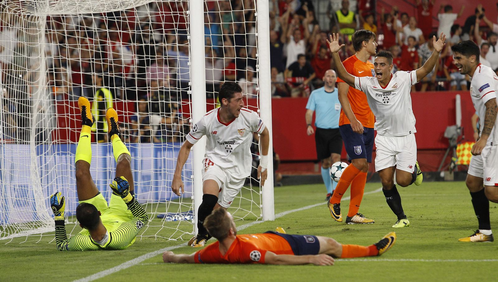 Las imágenes del Sevilla-Basaksehir