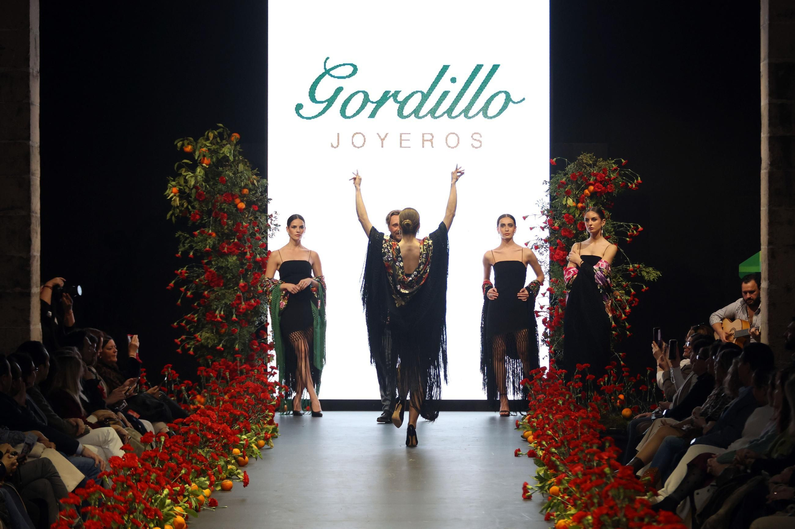 Desfile de Joyería Gordillo en la Pasarela Flamenca Jerez 2025 Desfile de Joyería Gordillo en la Pasarela Flamenca Jerez 2025