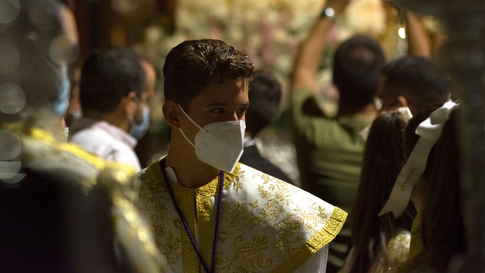 Camas vibra con su patrona en el regreso de las procesiones