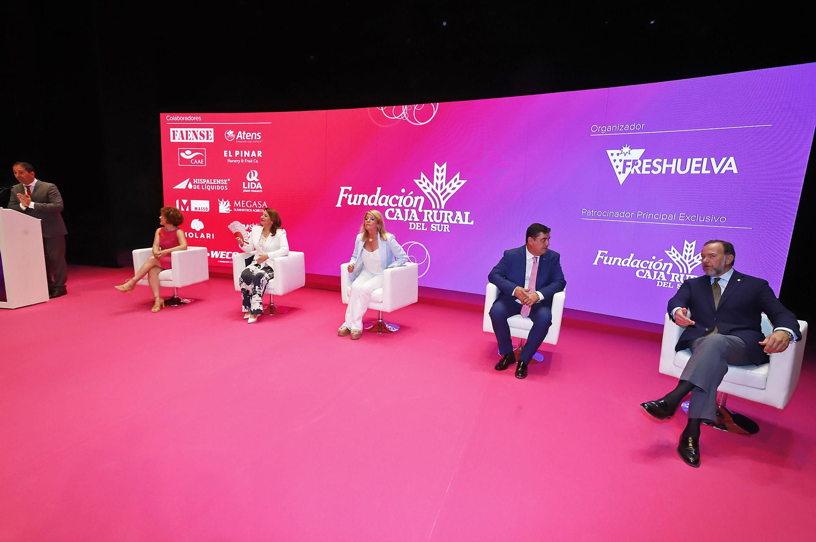 Imágenes de la inauguración del VIII Congreso Internacional de Frutos Rojos en Huelva