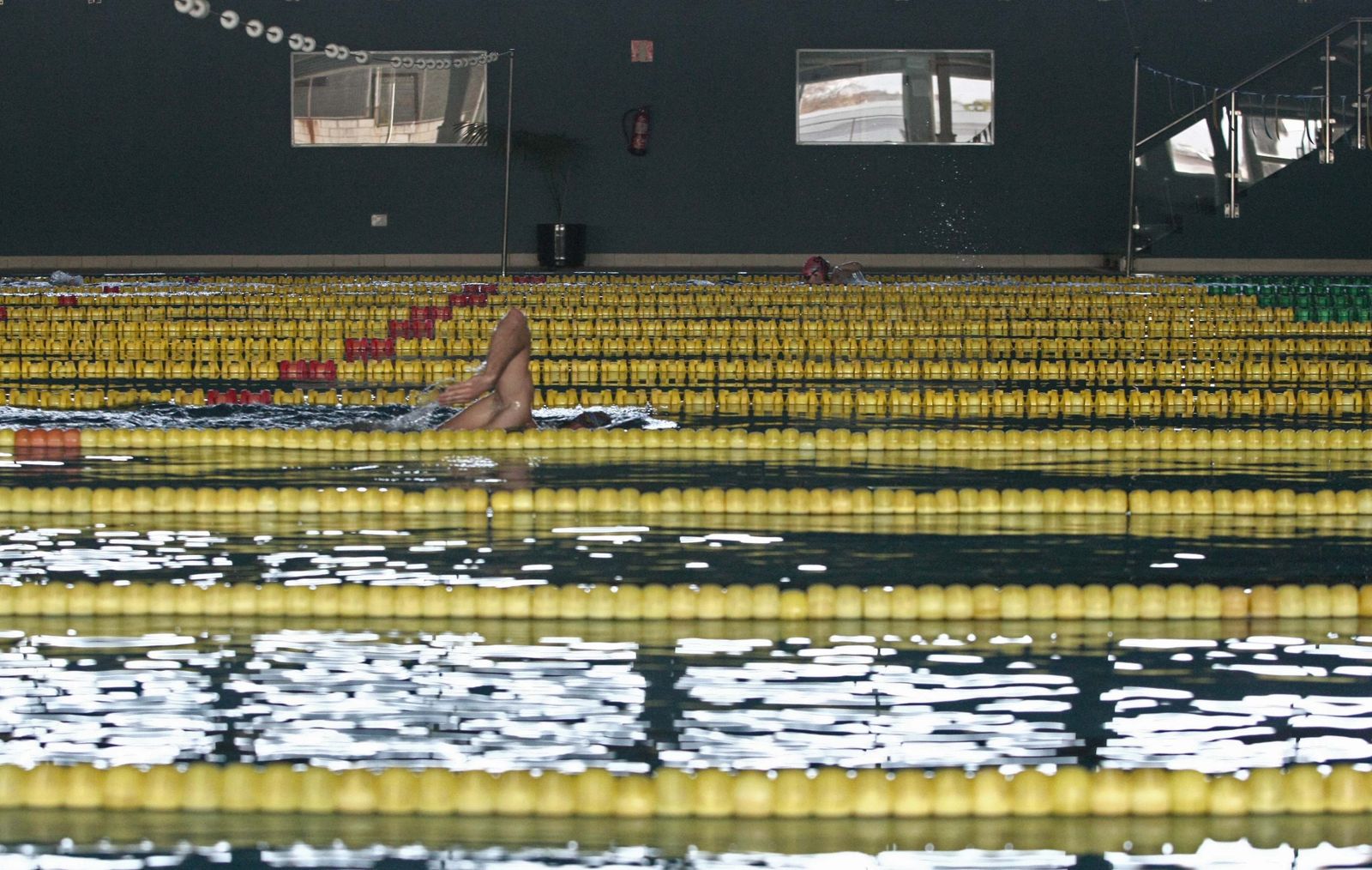La piscina municipal reabre 23 meses después de su cierre