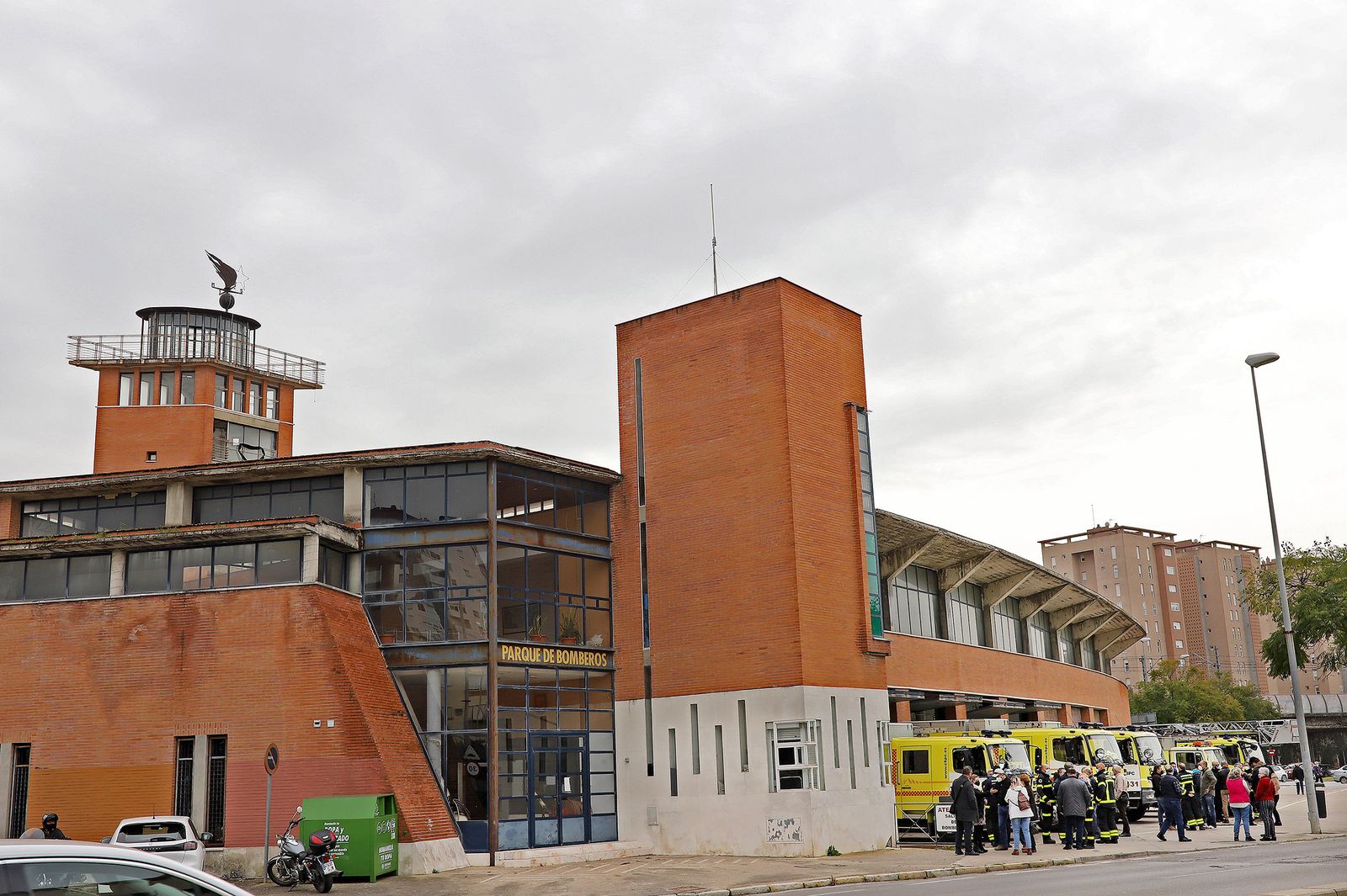 Bomberos de Jerez despiden a su compañero Tato Cirera