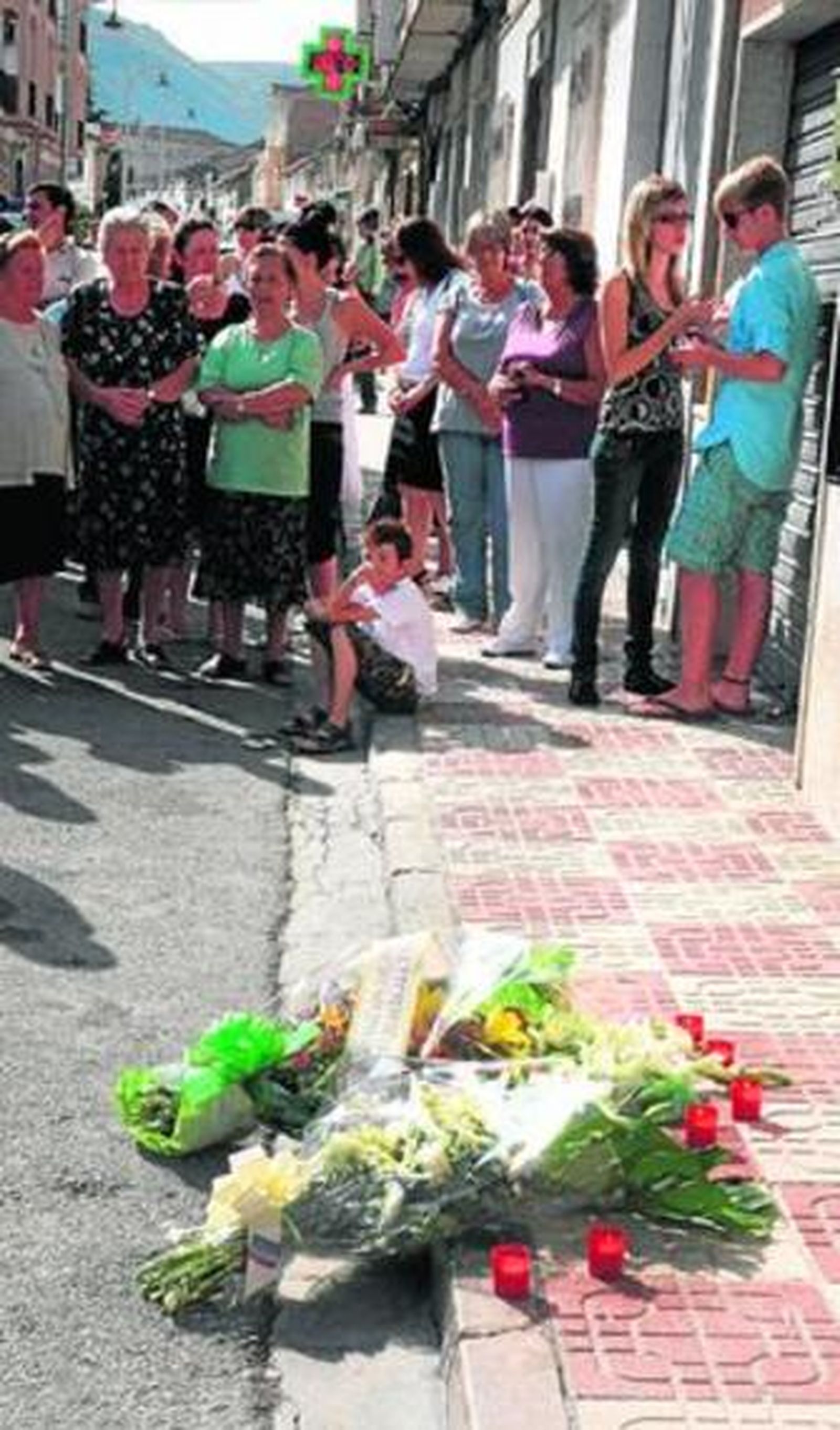 Concentración tras la muerte de Rafaela.