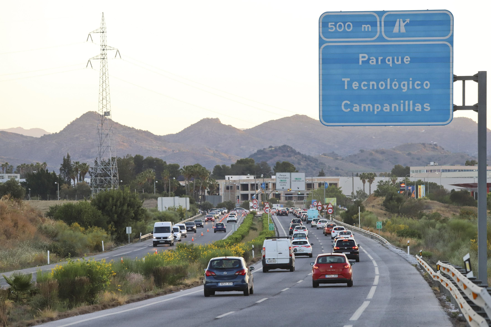 Uno de los accesos al PTA.