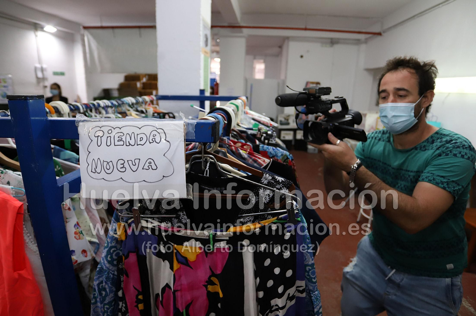 Imágenes de la firma del convenio entre el Puerto de Huelva y Madre Coraje en su 25 aniversario