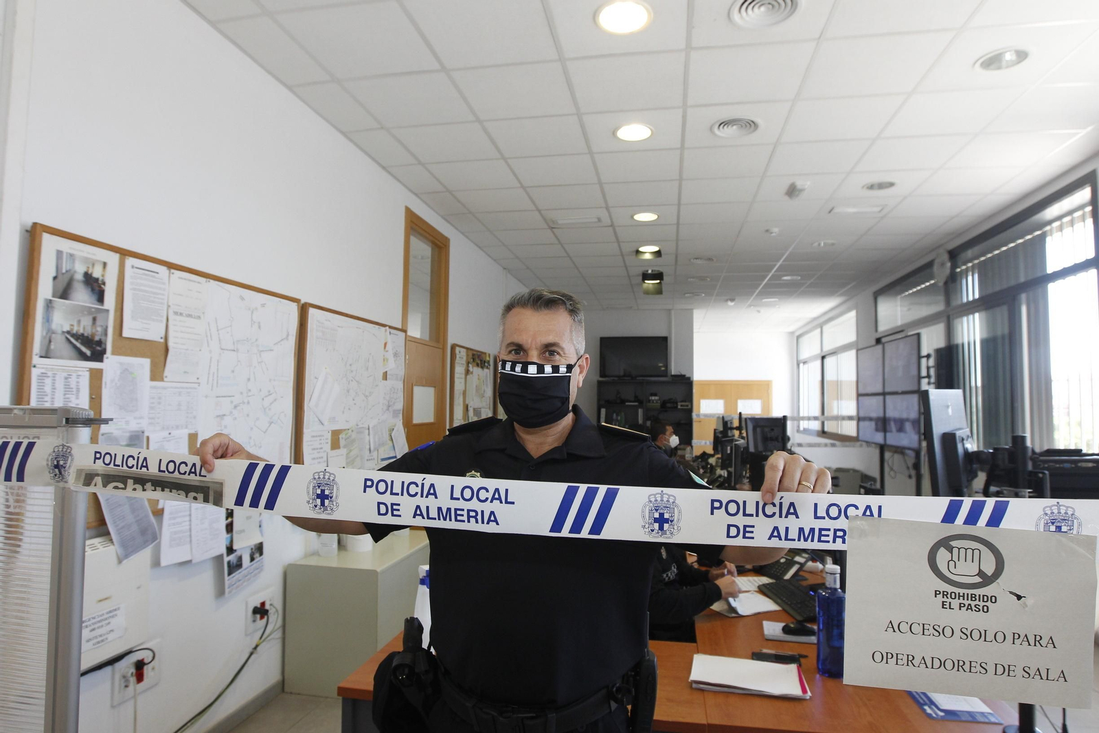 José Gázquez César, inspector de la Policía Local de Almería capital, en la Jefatura de la Policía Local de Almería.