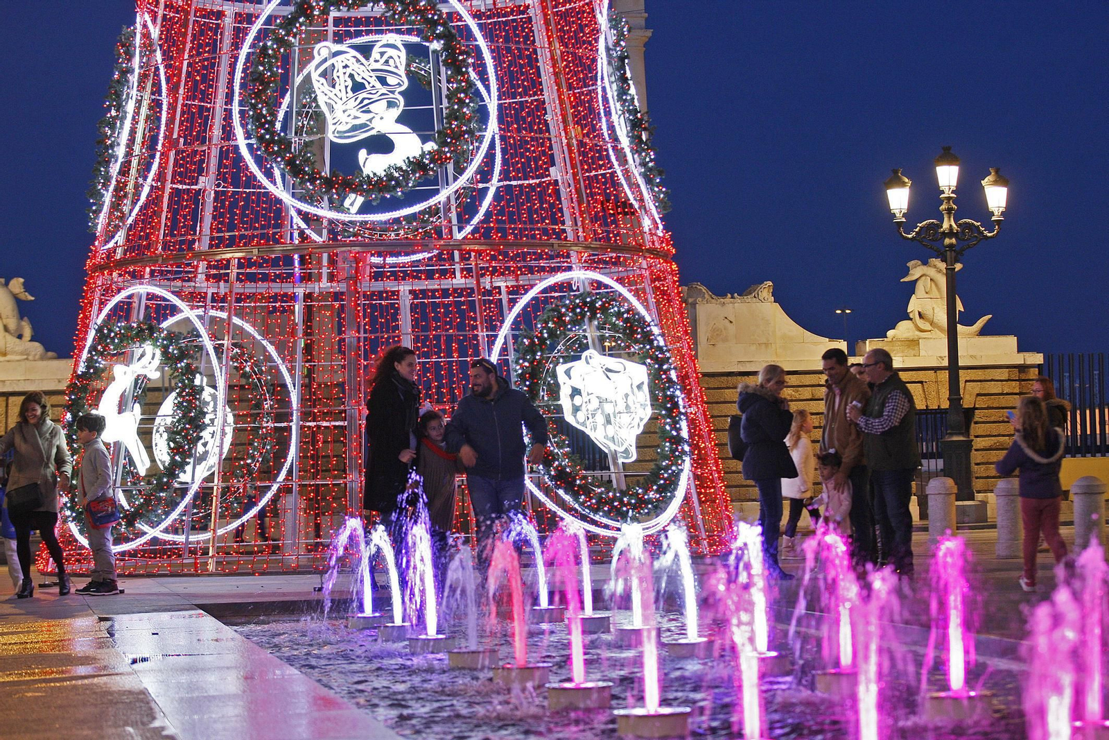 Alumbrado extraordinario de Navidad en Cádiz