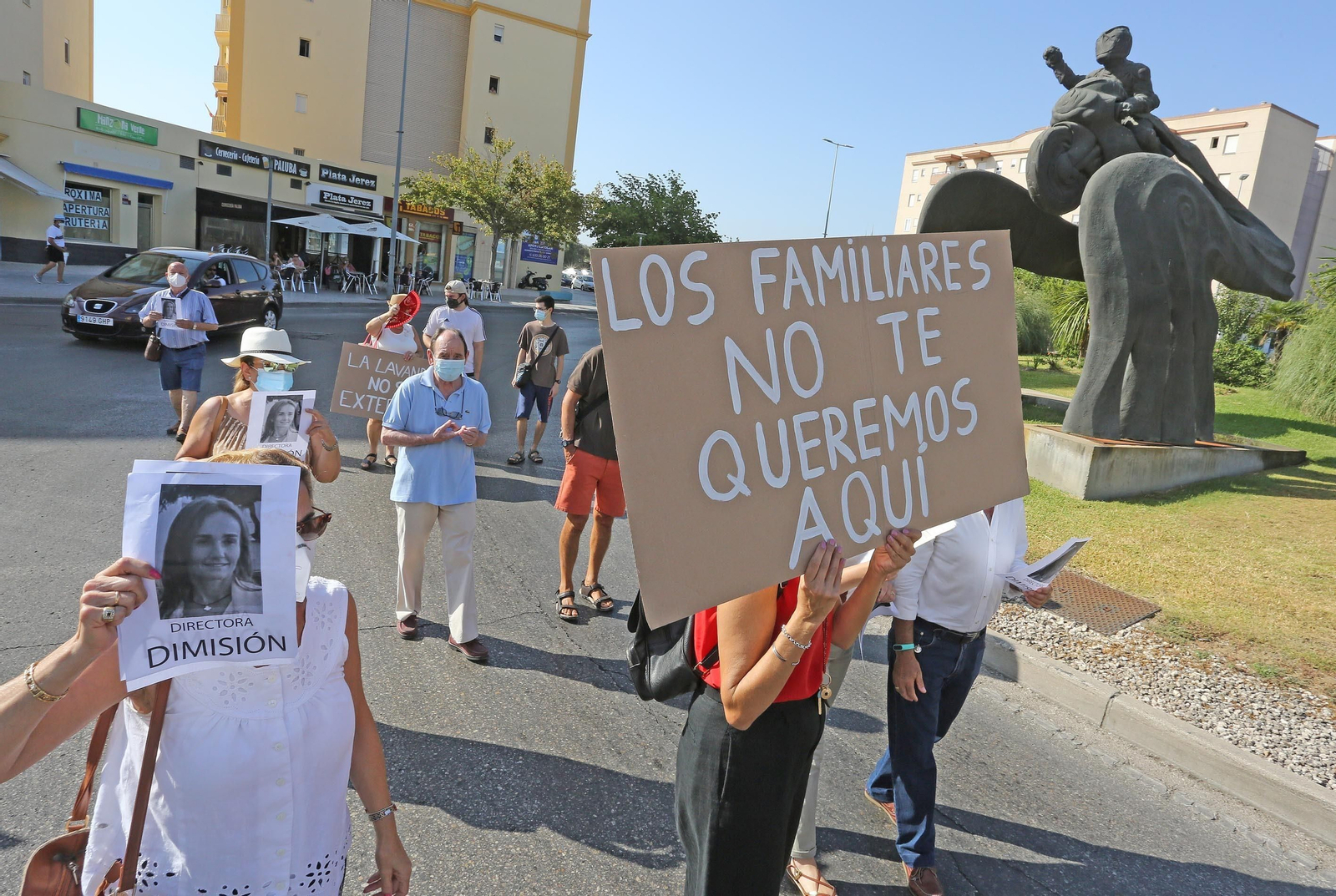 Una de las protestas de trabajadores y familiares del centro.