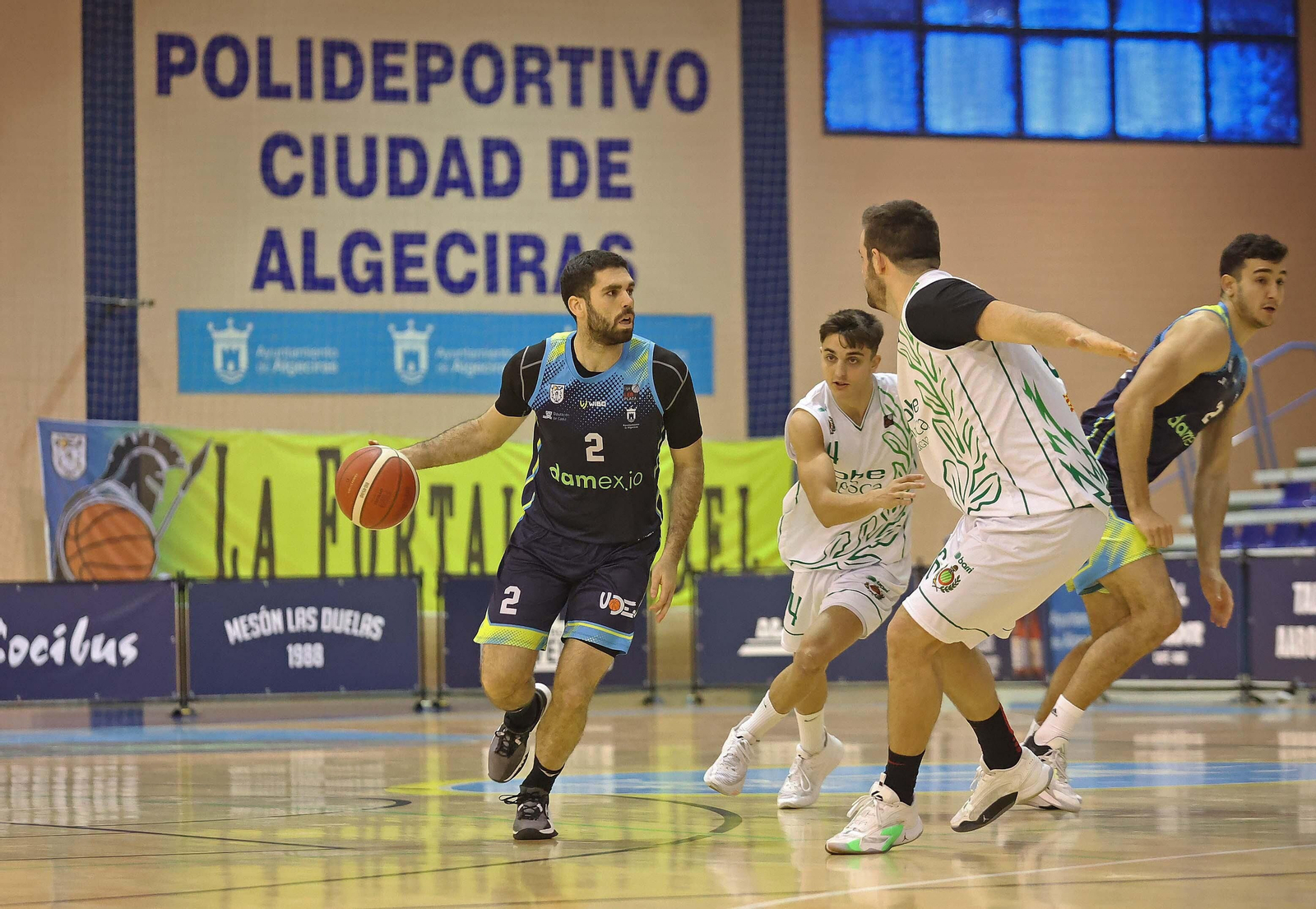 Las mejores fotos del Udea - Huesca, con Scariolo como espectador en el Doctor Juan Carlos Mateo