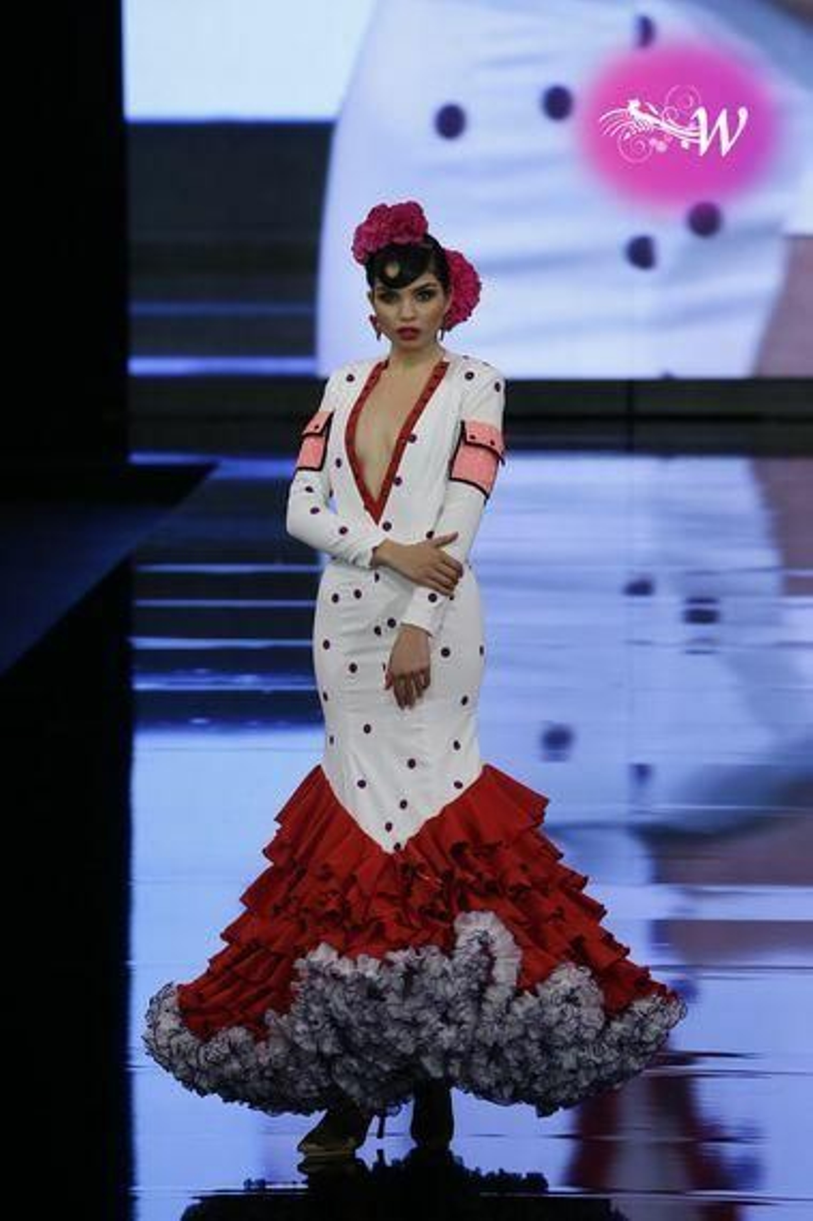 Verónica de la Vega presenta su colección de flamenca en SIMOF 2020, estas son las fotos