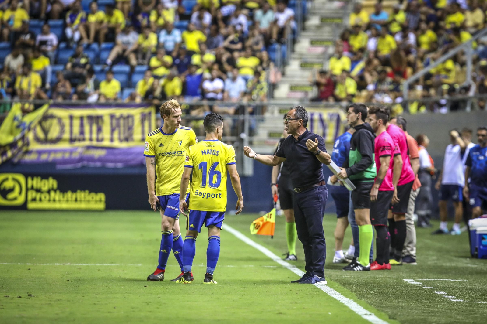 El Cádiz CF-Alcorcón, en imágenes