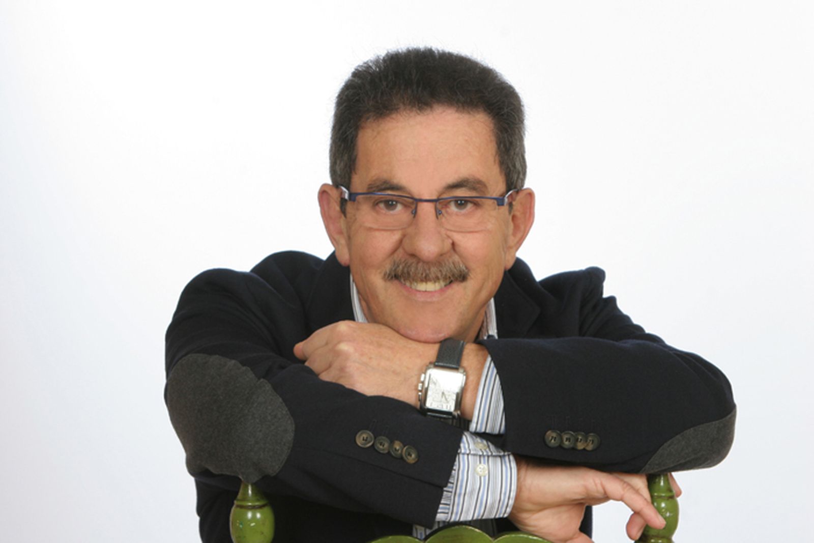 "Una novela para jóvenes debe ser un camino a recorrer, no un muro"