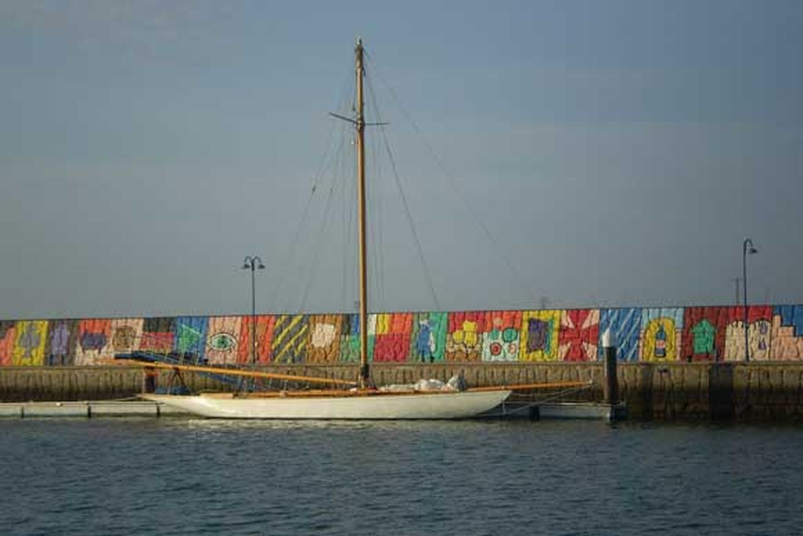 El 'Hispania' adelanta su llegada y ya está en Puerto Sherry