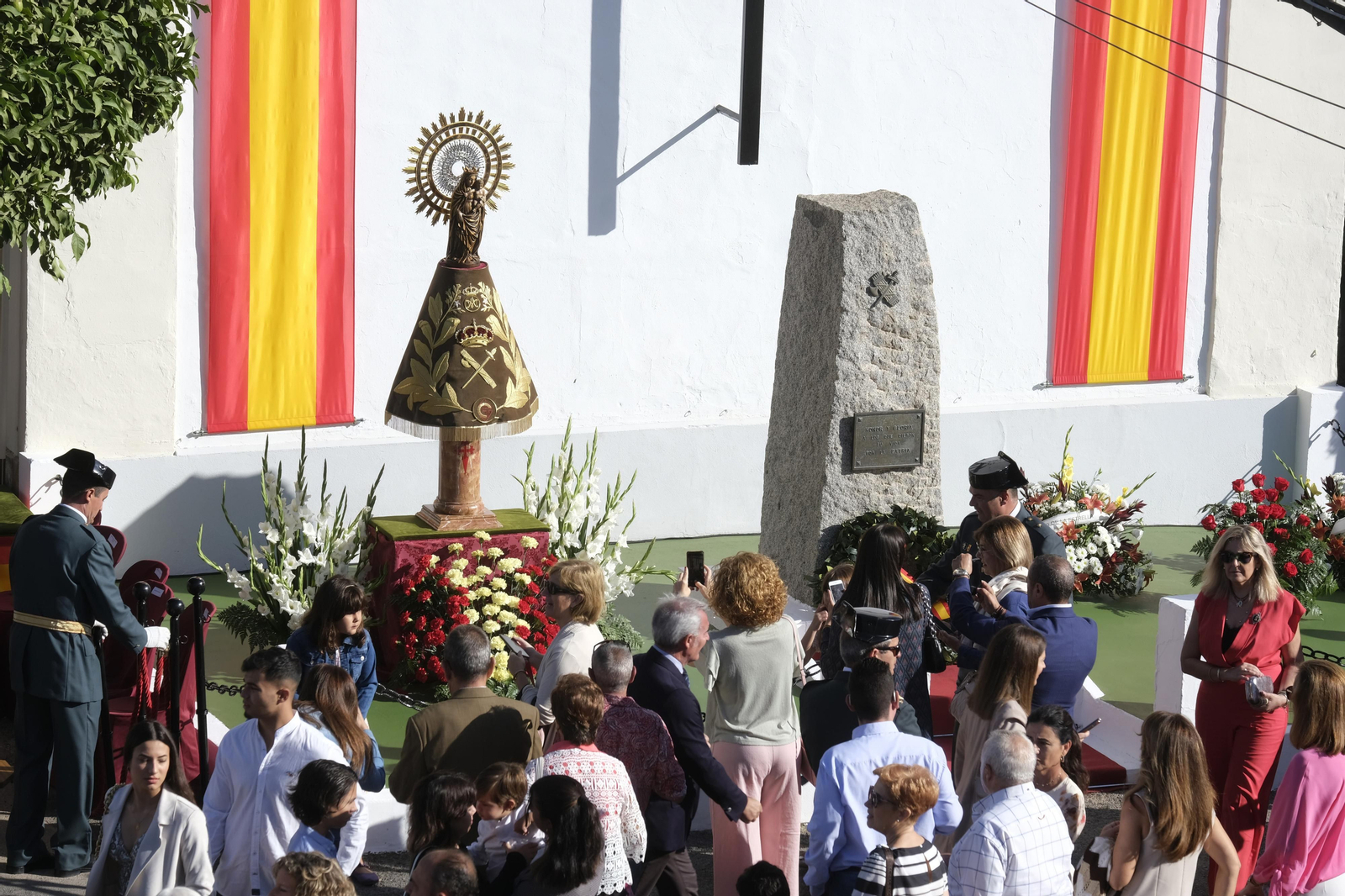 La festividad de la Virgen del Pilar en Córdoba, en imágenes