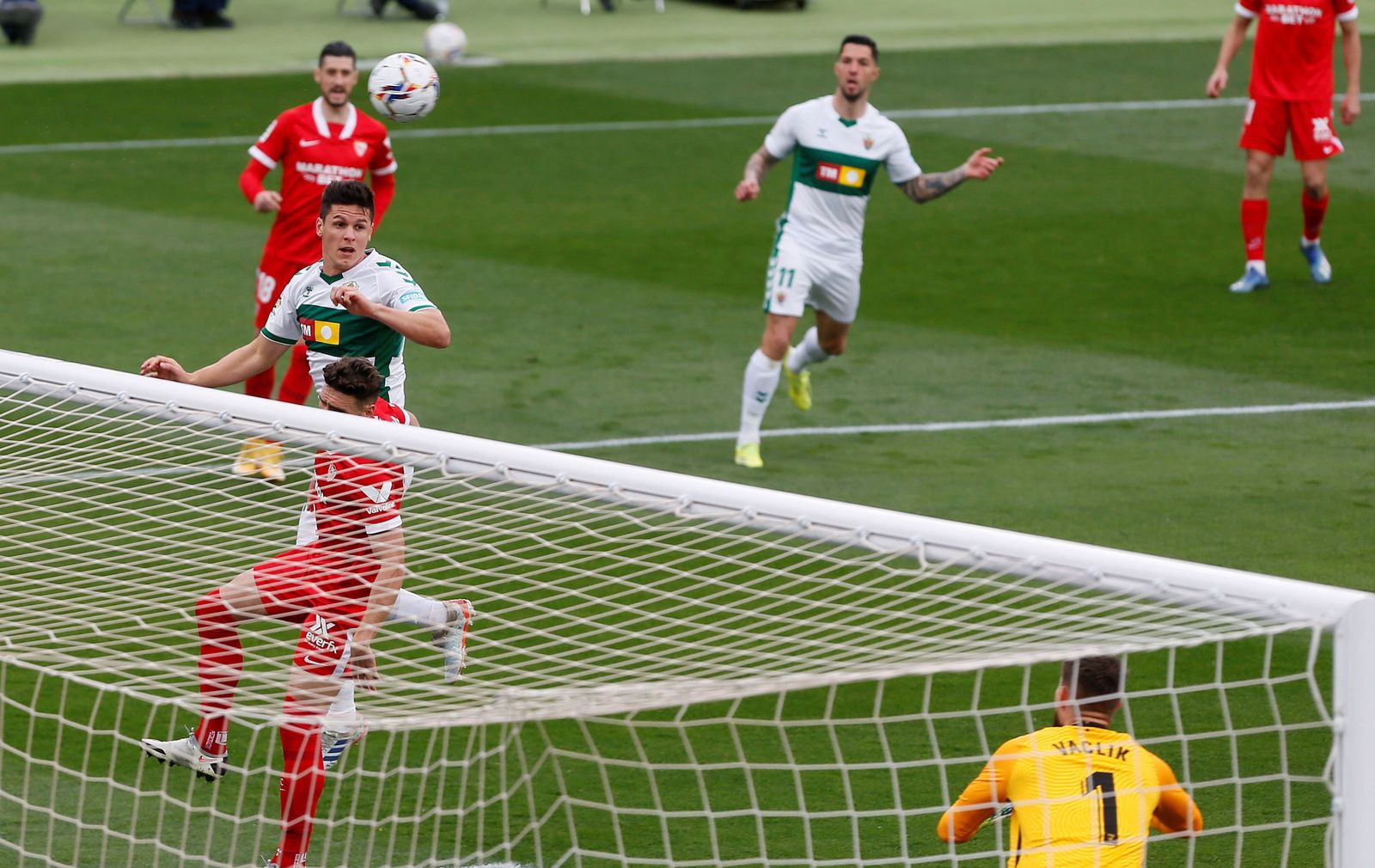 Las imágenes del Elche-Sevilla