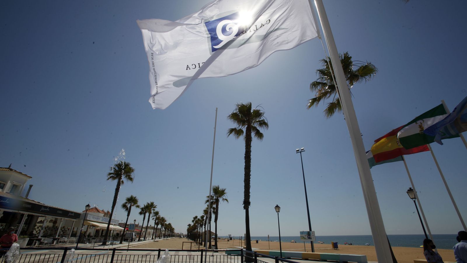 El paseo marítimo de la Playa Central de La Antilla luce el distintivo 'Q de calidad'