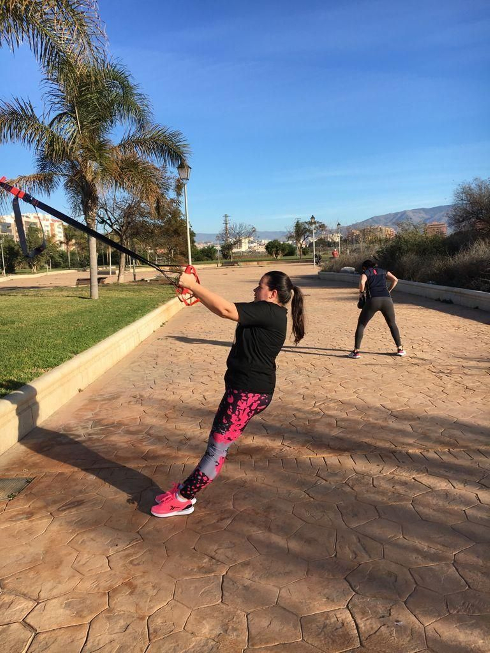 Fotogalería de los gimnasios urbanos en los parques de Almería.