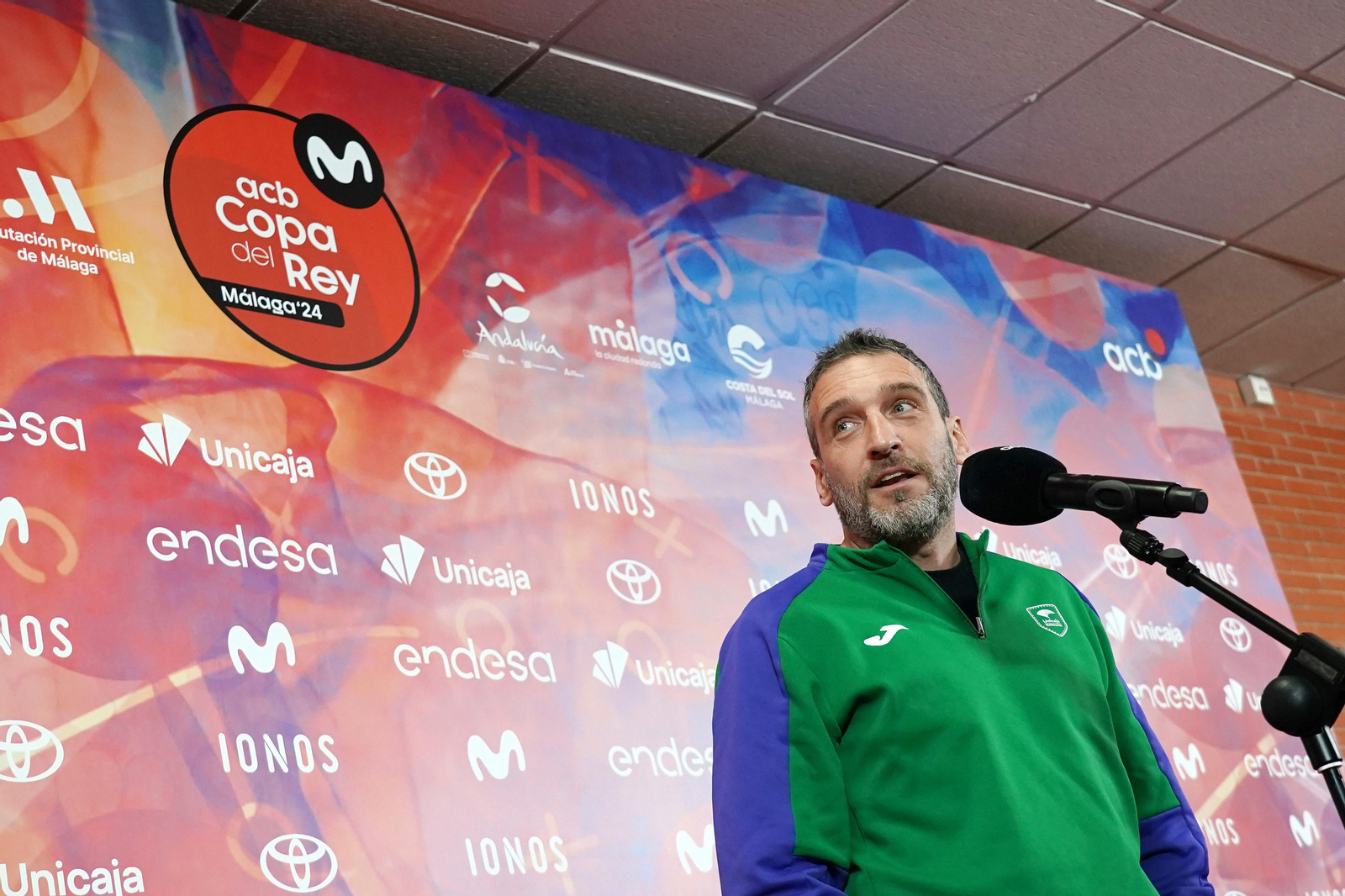 El Unicaja prueba el Carpena antes de la batalla