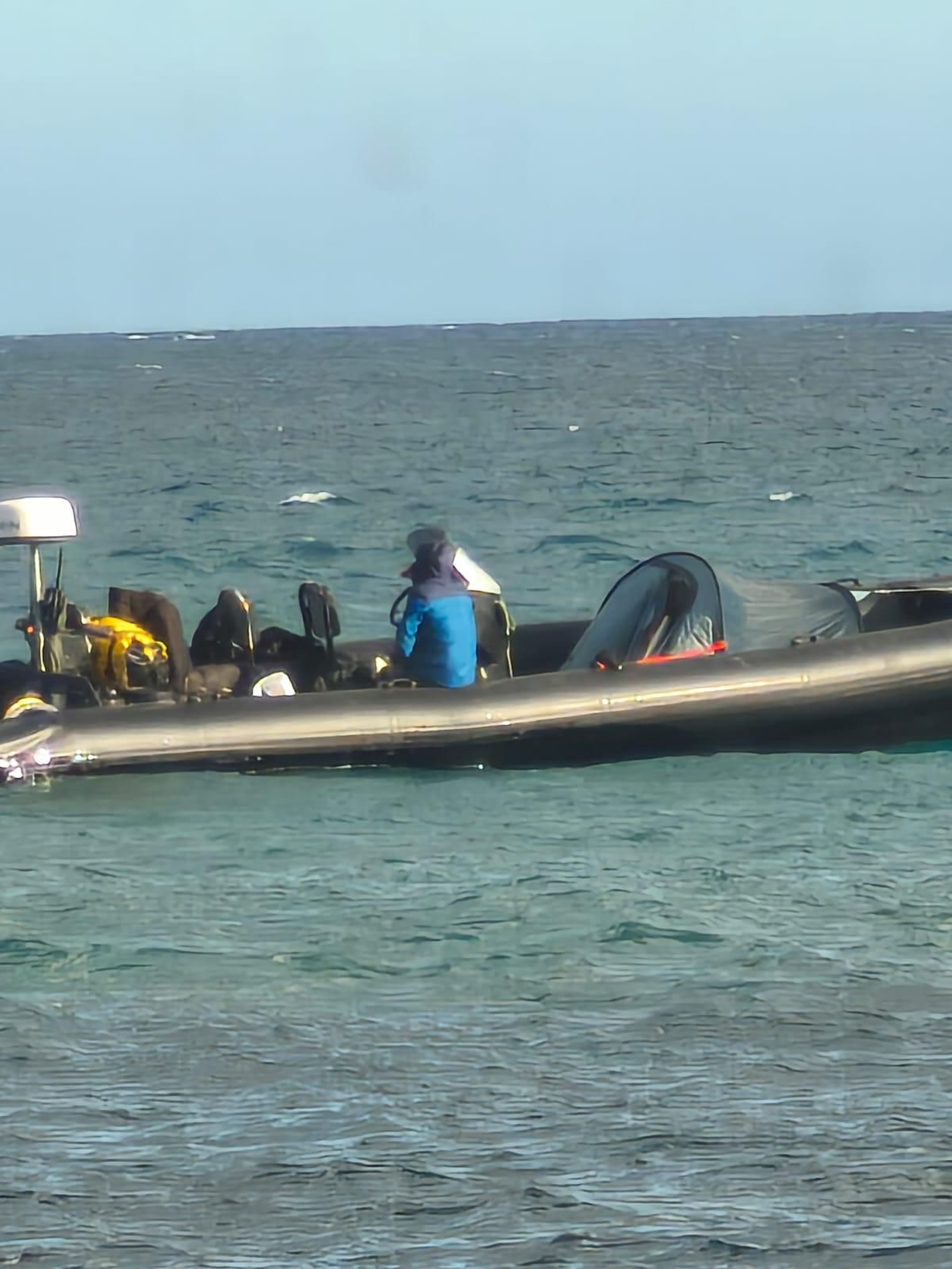 Una nueva narcolancha "chulea" a las autoridades en el Cabo de Gata
