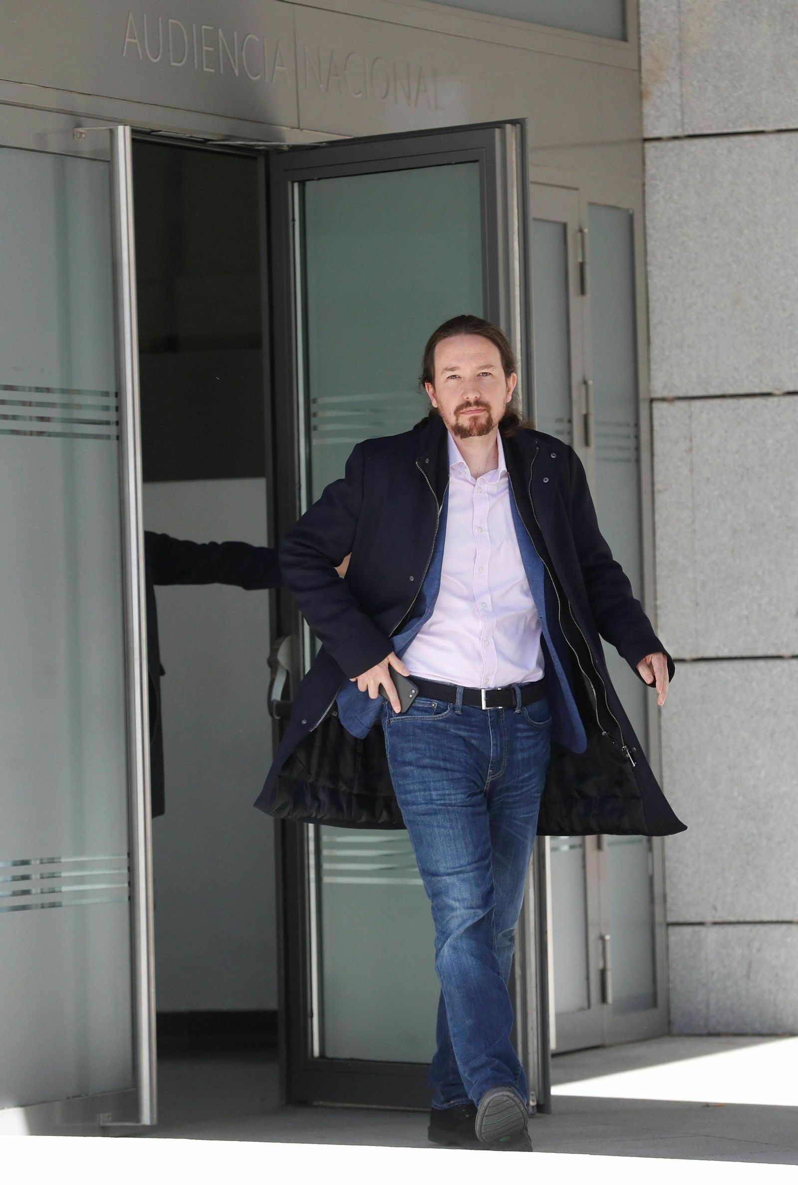 Pablo Iglesias saliendo de la Audiencia Nacional.