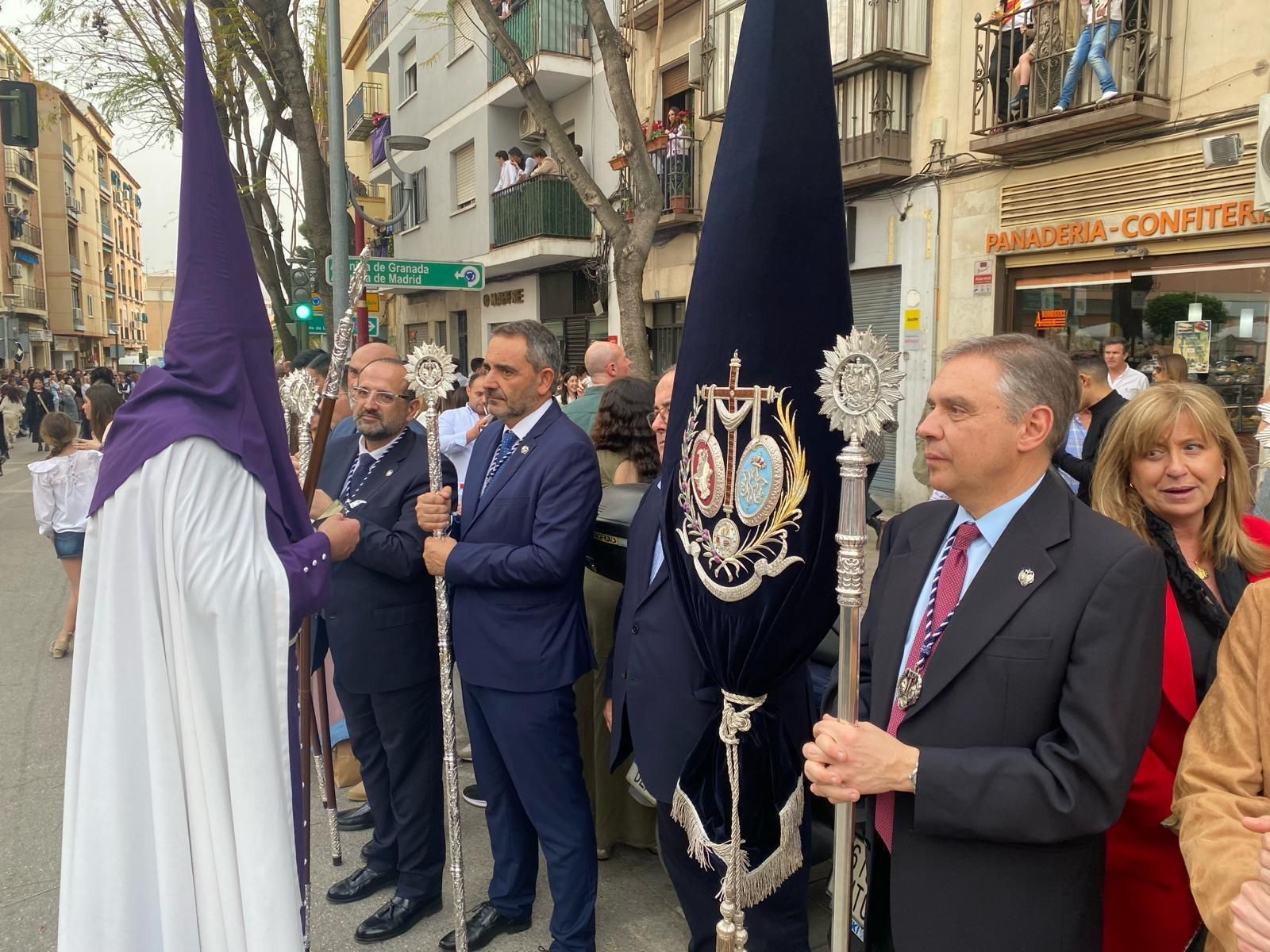 Tarde de Domingo de Ramos con cielos grises