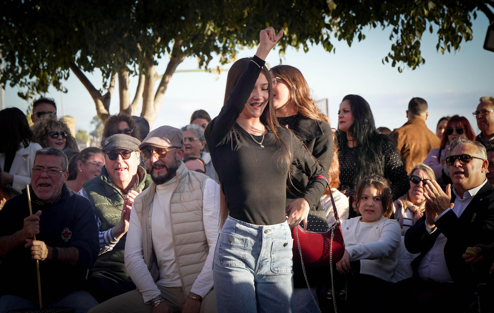 Imágenes del gran ambiente el primer día de zambombas en Jerez