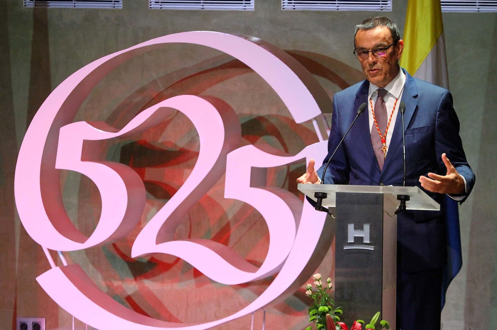 Imágenes de la entrega de las Medallas de la Provincia.