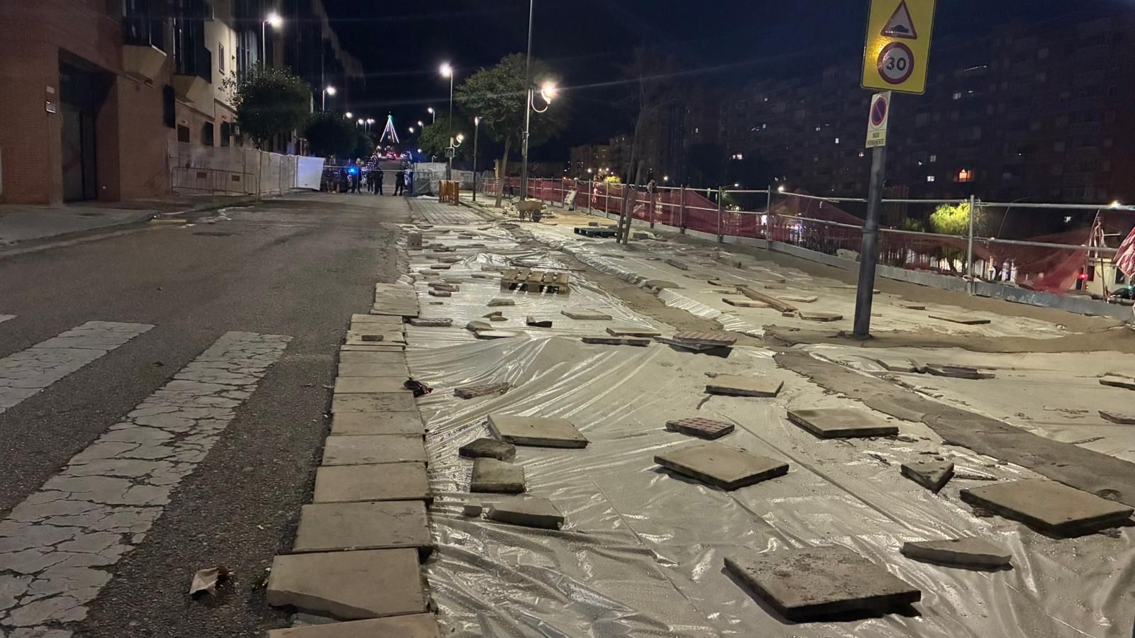 Grietas tapadas de la calle Unicef.