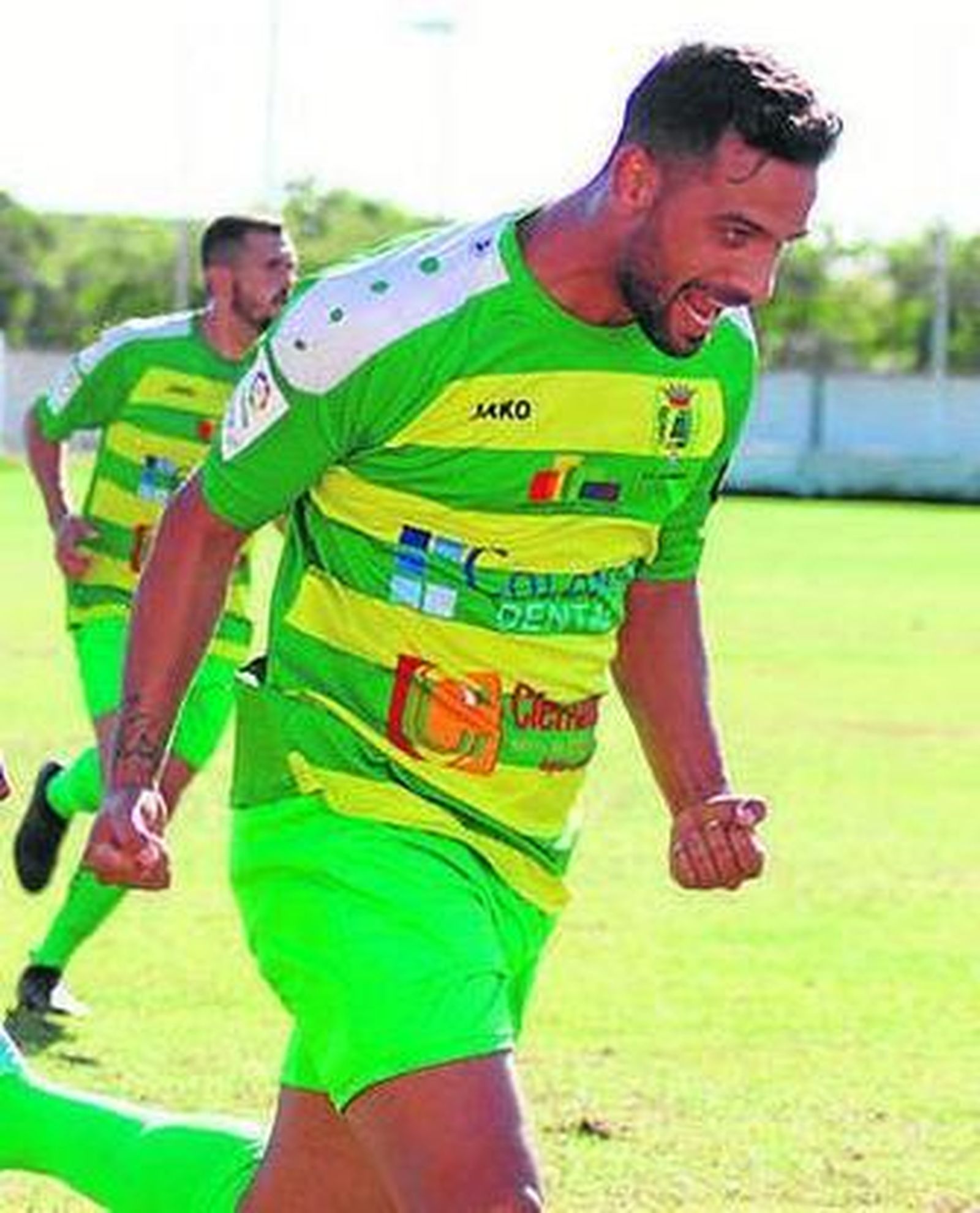 Antonio Jesús celebra un gol.