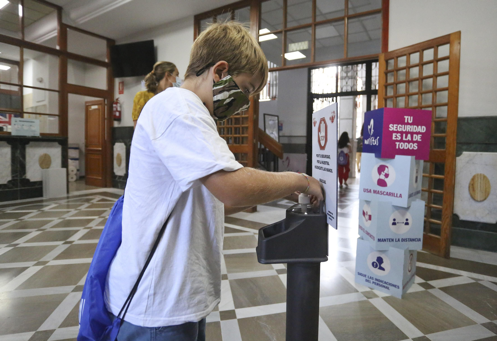 Vuelta al cole en Málaga: Fotos de un día de nervios y mascarillas