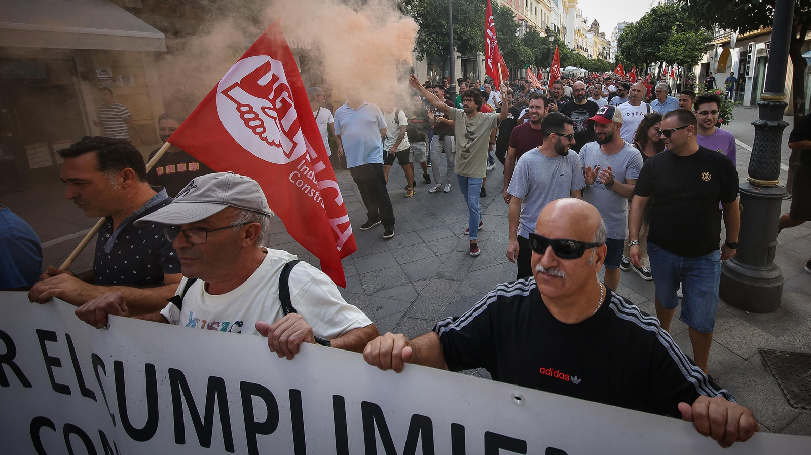 Manifestación de trabajadores de la Vid para pedir un convenio digno