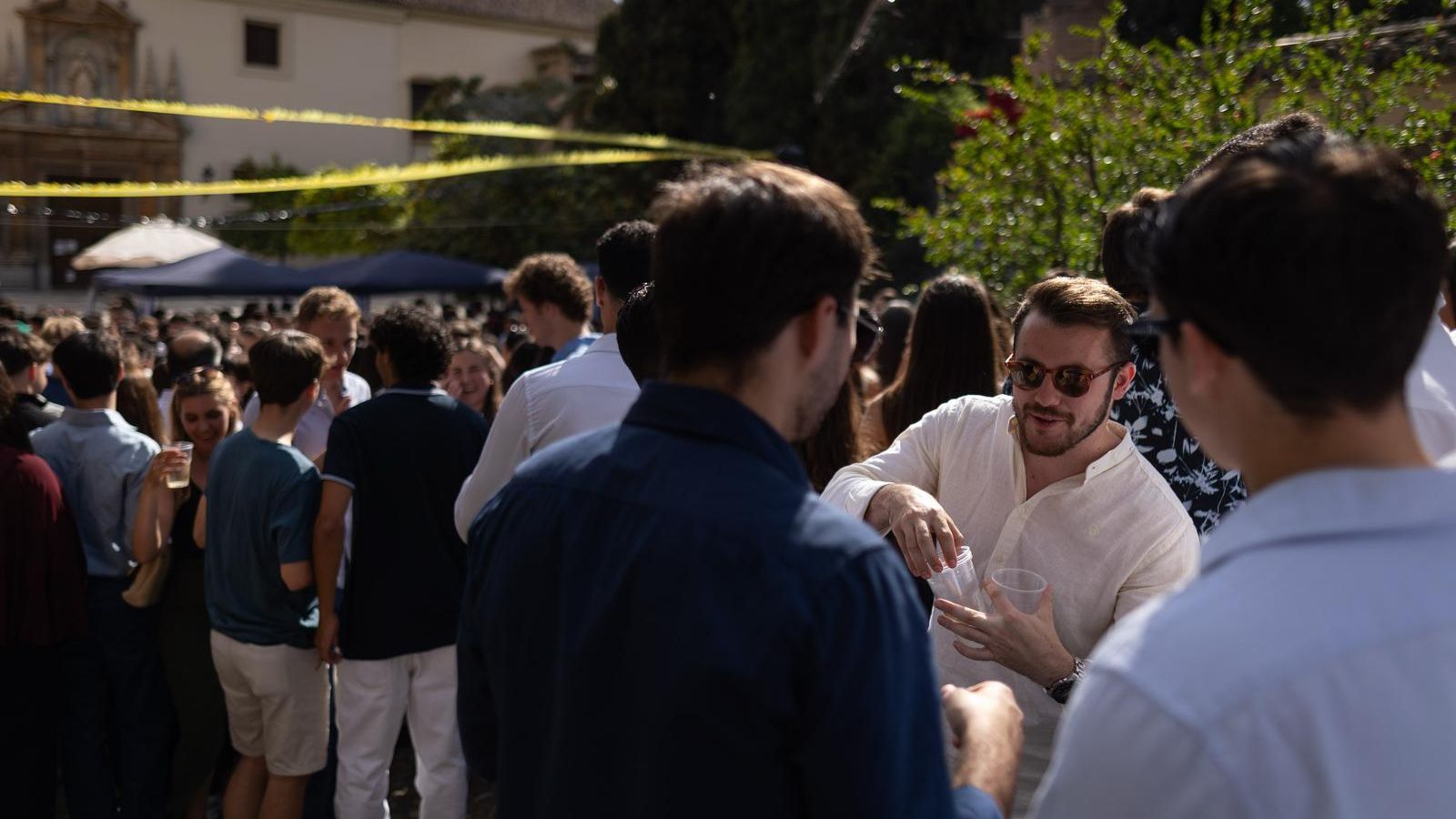 Encuéntrate en la mejores fotos del Día de la Cruz de Granada