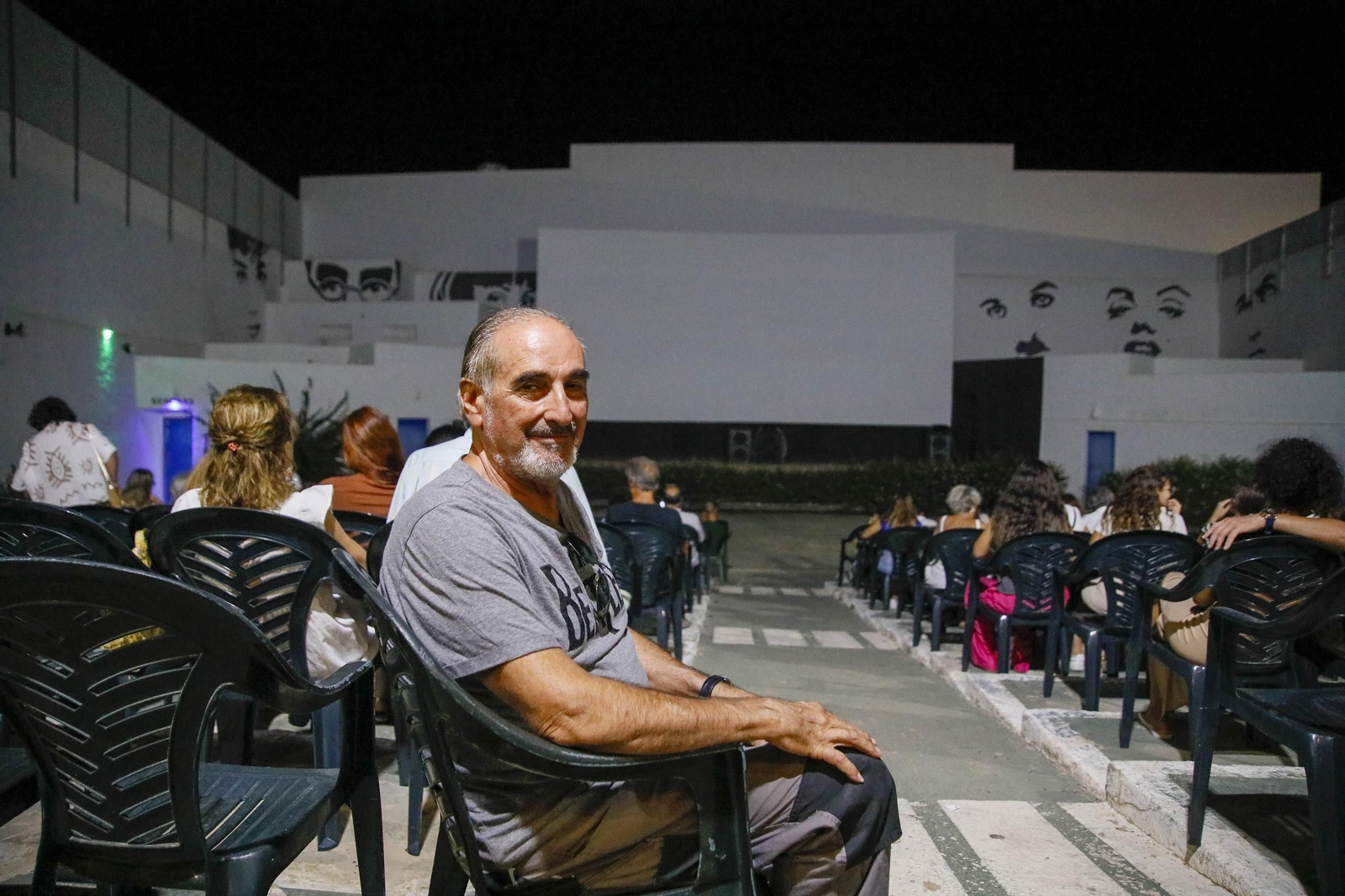 Imágenes de la última proyección en el cine de verano de Garrucha Imágenes de la última proyección en el cine de verano de Garrucha