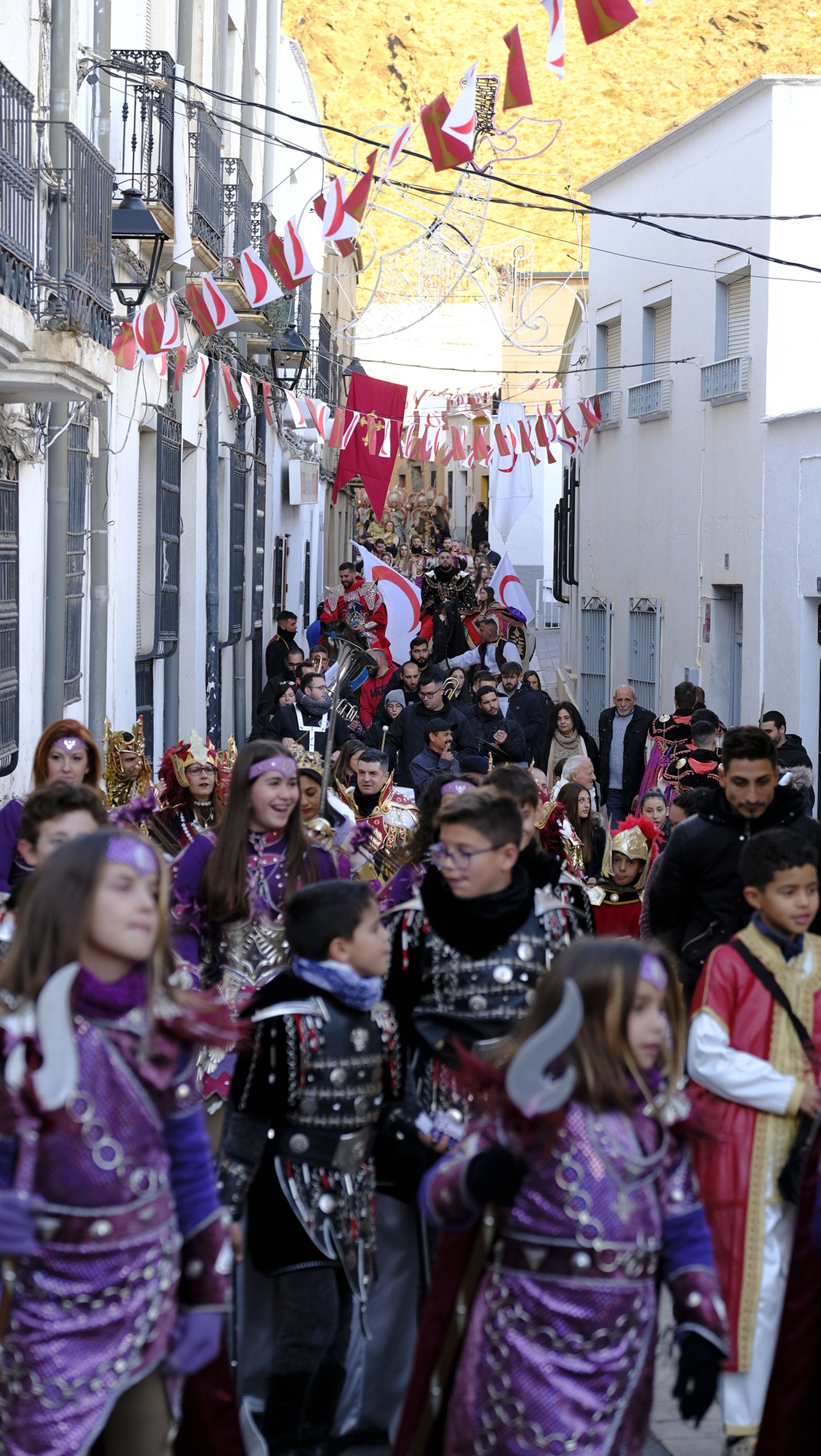 Gérgal festeja los Moros y Cristianos a lo grande