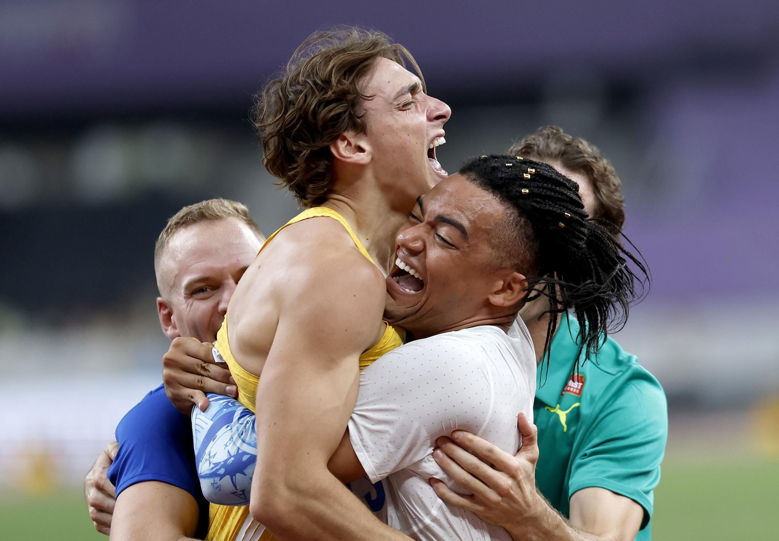 Las fotos del récord mundial de Duplantis y del resto de la jornada