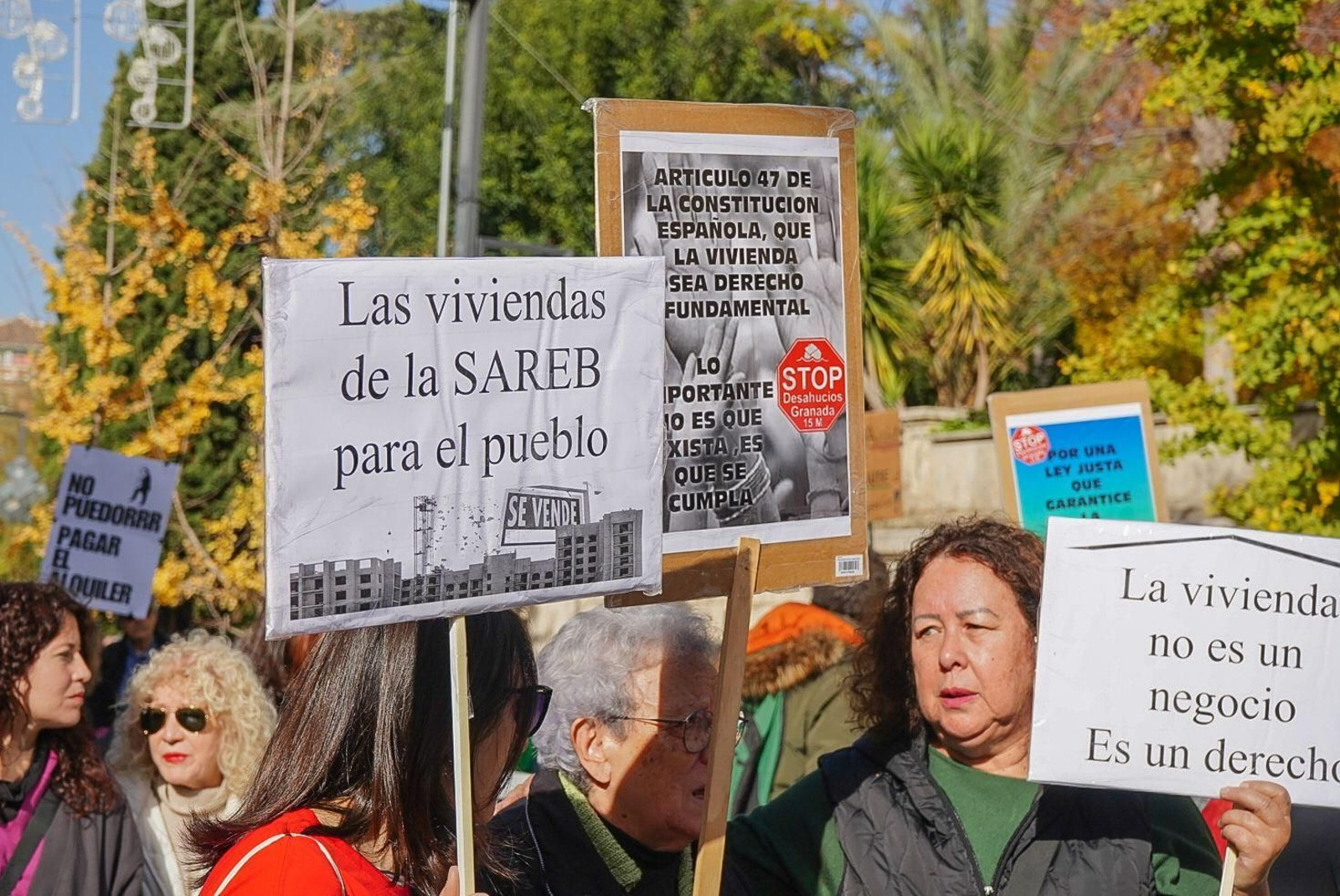 Manifestación convocada por La Calle Mata y el Sindicato de Vivienda de Granada
