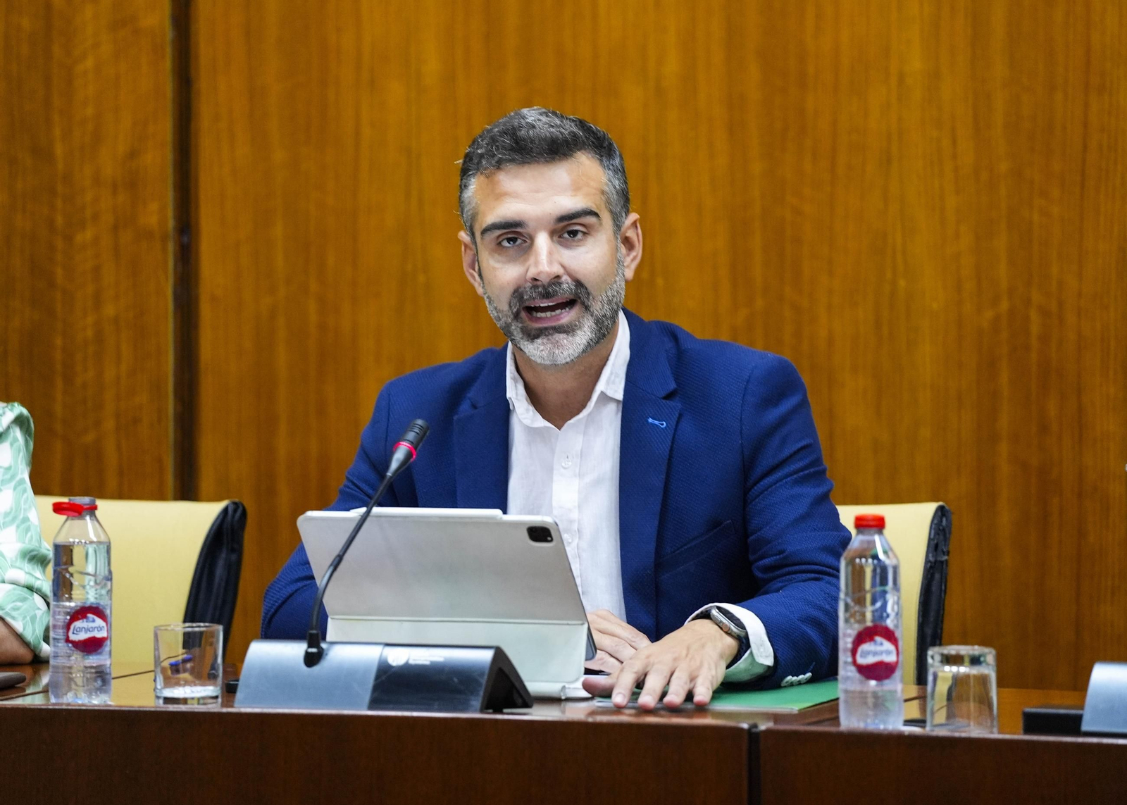El consejero de Agricultura, Ramón Fernández-Pacheco en la Comisión del Parlamento. El consejero de Agricultura, Ramón Fernández-Pacheco en la Comisión del Parlamento.