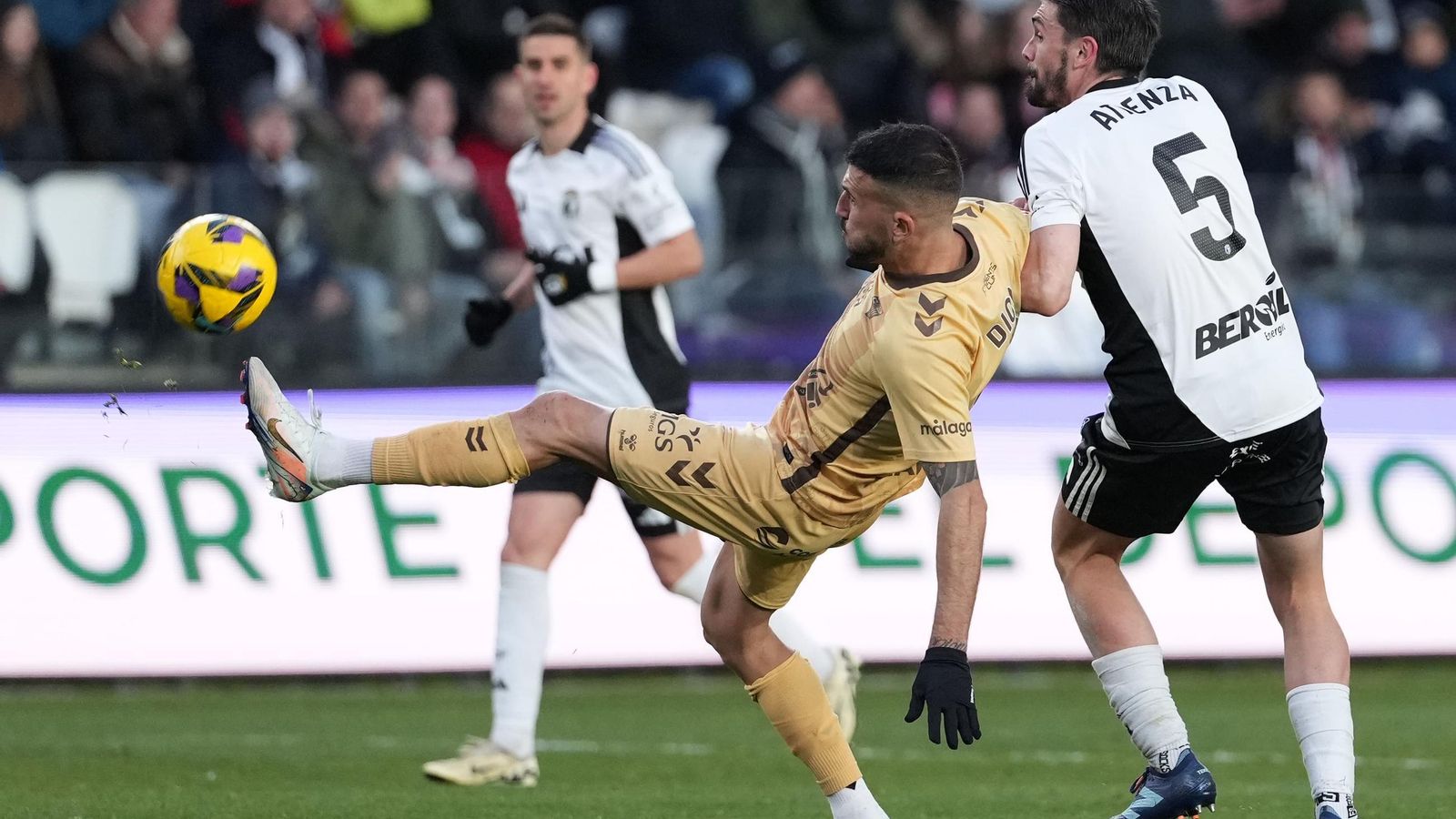 El Burgos-Málaga CF, en fotos