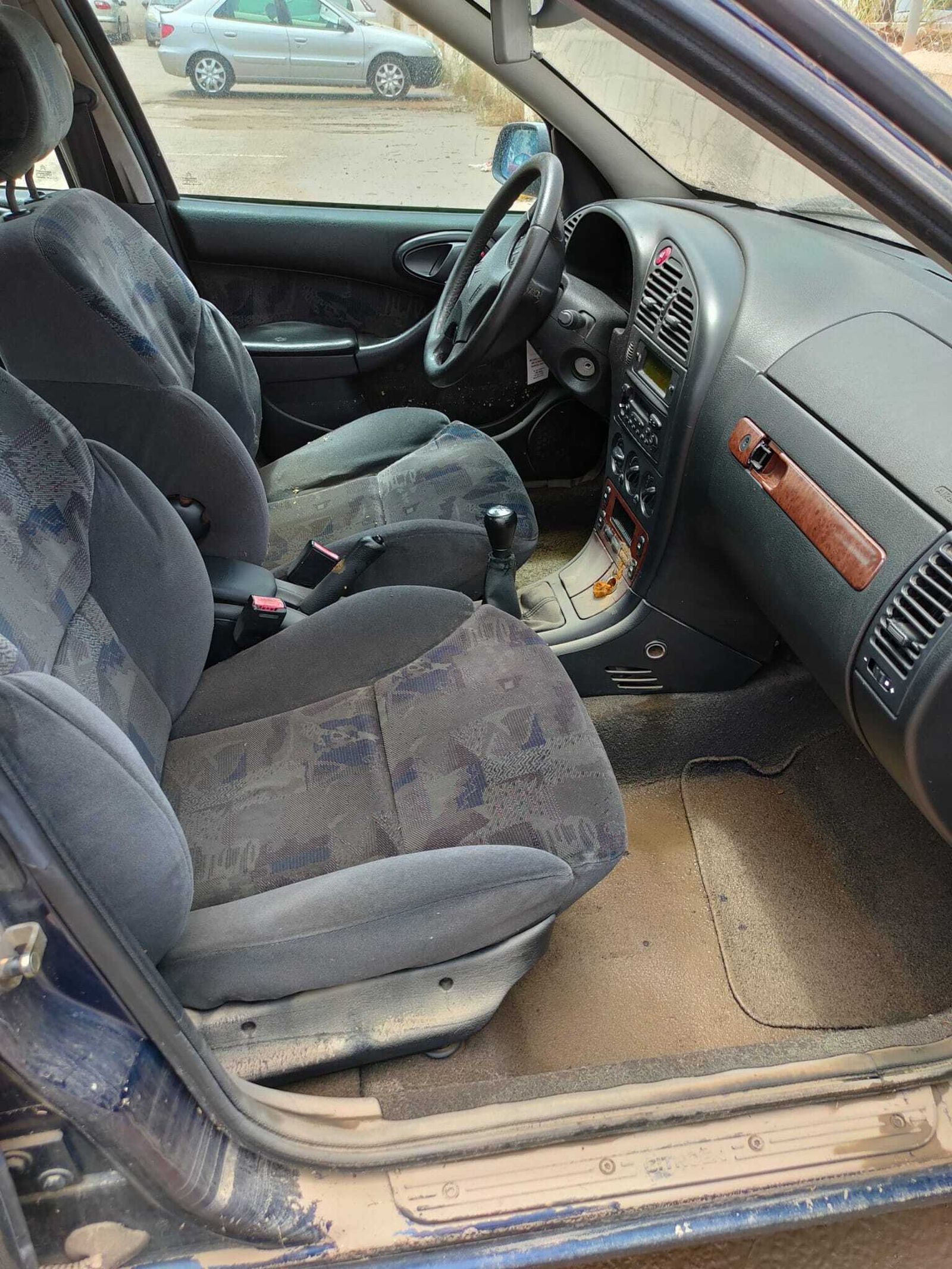 La avería en una tubería anega Sacaba de aguas fecales