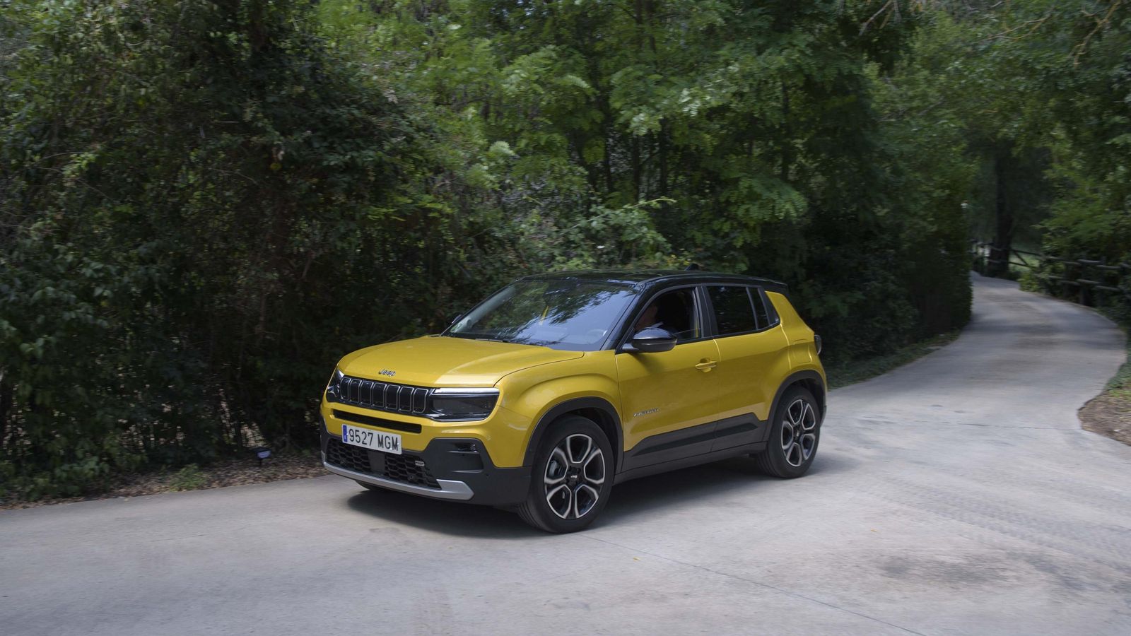 Con Italia, el único país en el que el Avenger está a la venta con un motor de combustión, algo posible dado que está desarrollado a partir de la plataforma CMP de Stellantis, es España.