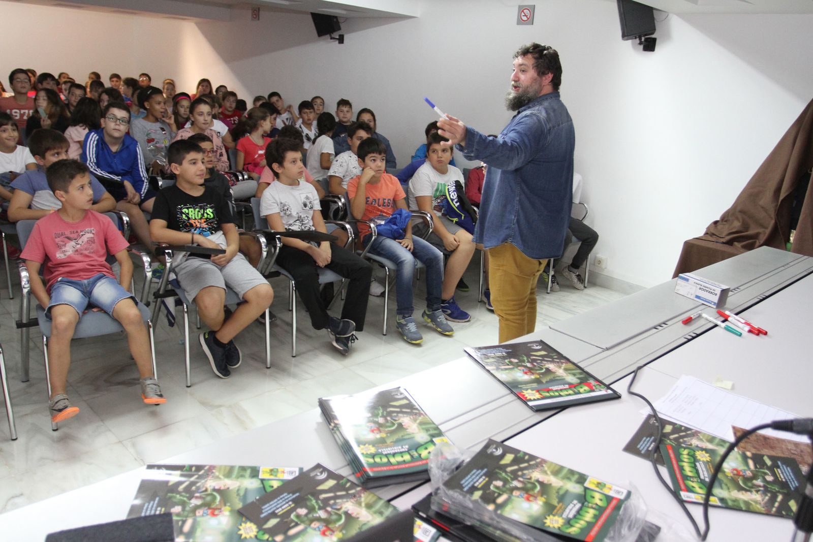 Biblos el superhéroe de la biblioteca