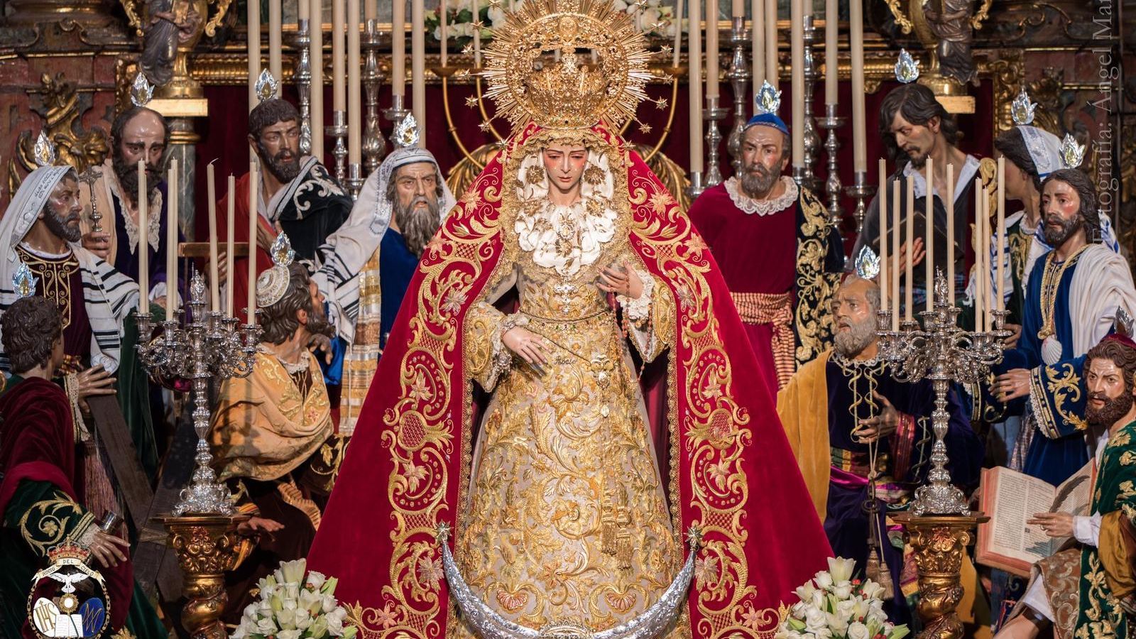 El besamano recreaba la escena de Pentecostés.