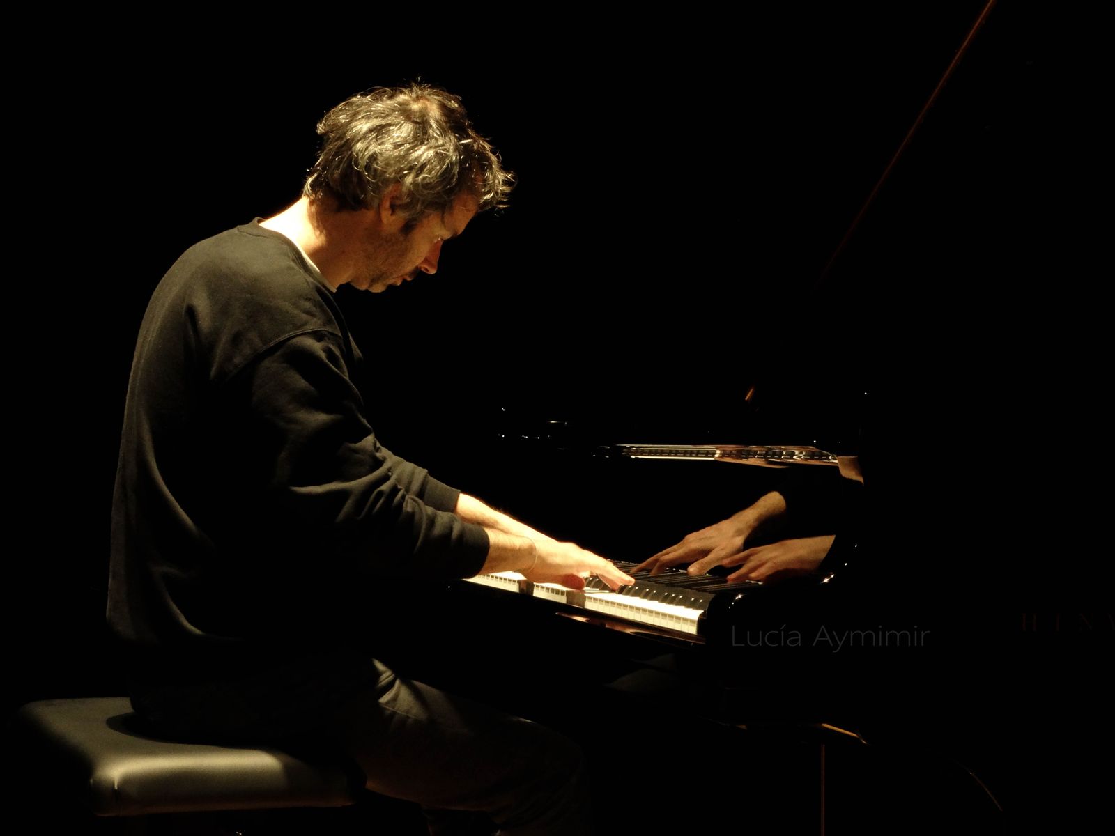 Granada alaba la maestría de James Rhodes