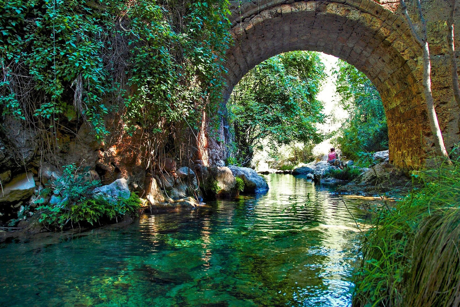 El legendario Puente de las Herrerías, un paraíso natural junto al nacimiento del Guadalquivir.