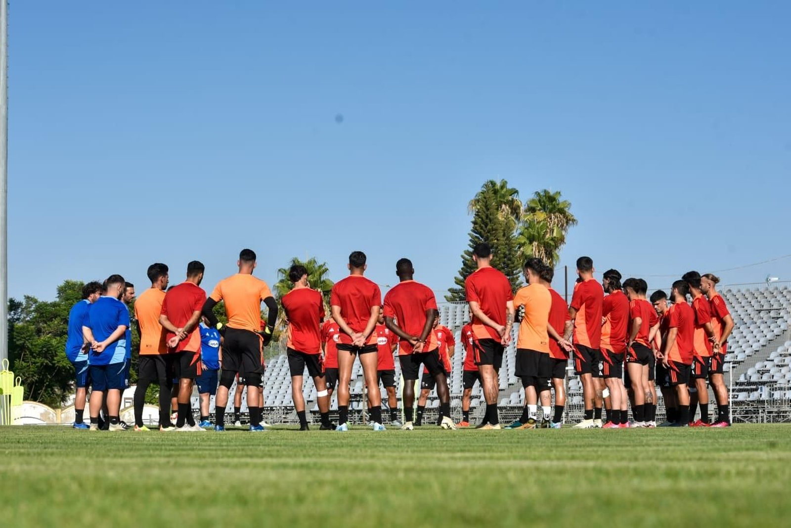 Las imágenes del entrenamiento del Xerez CD en el Estadio Pedro Garrido