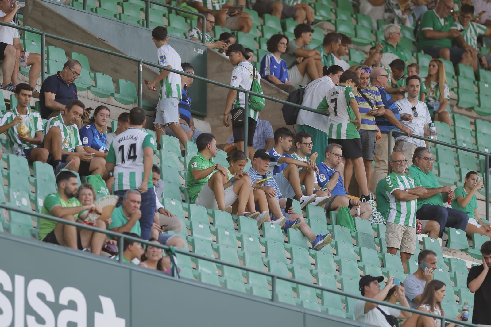 Búscate en las fotos del Betis-Atlético de Madrid