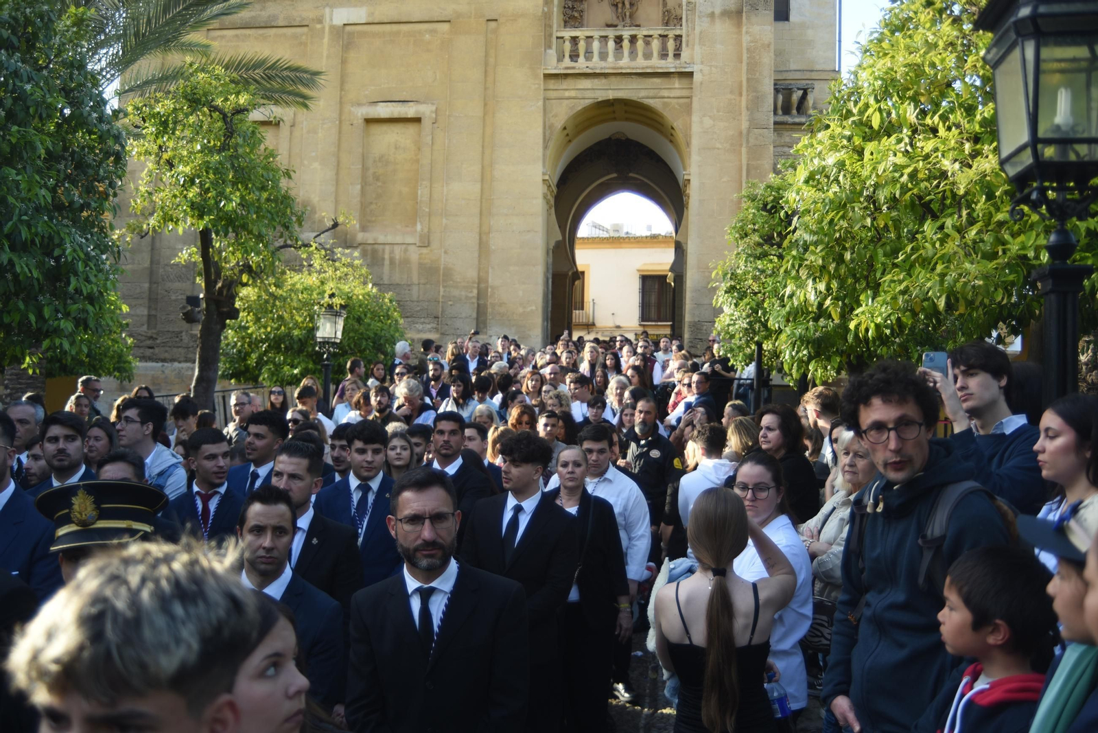 Las mejores fotos del traslado de la hermandad de la Agonía de Córdoba