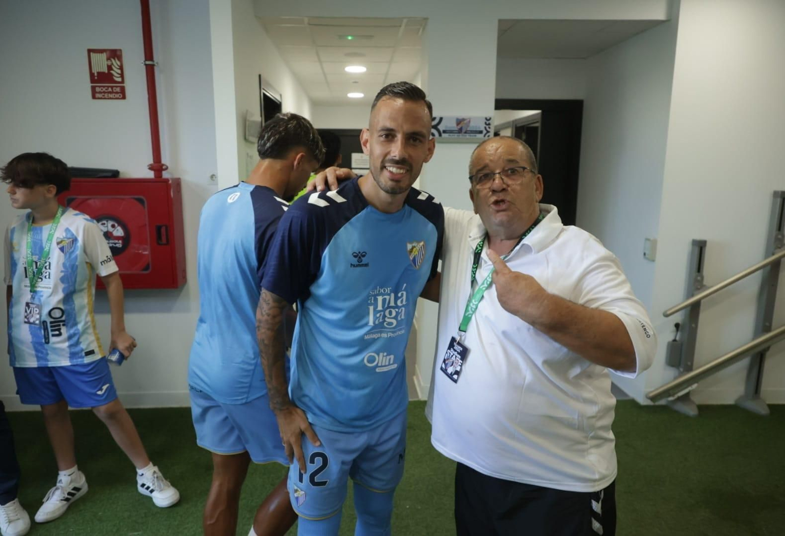 Las mejores fotos del ambiente en el Municipal de La Línea para el Málaga - Córdoba CF