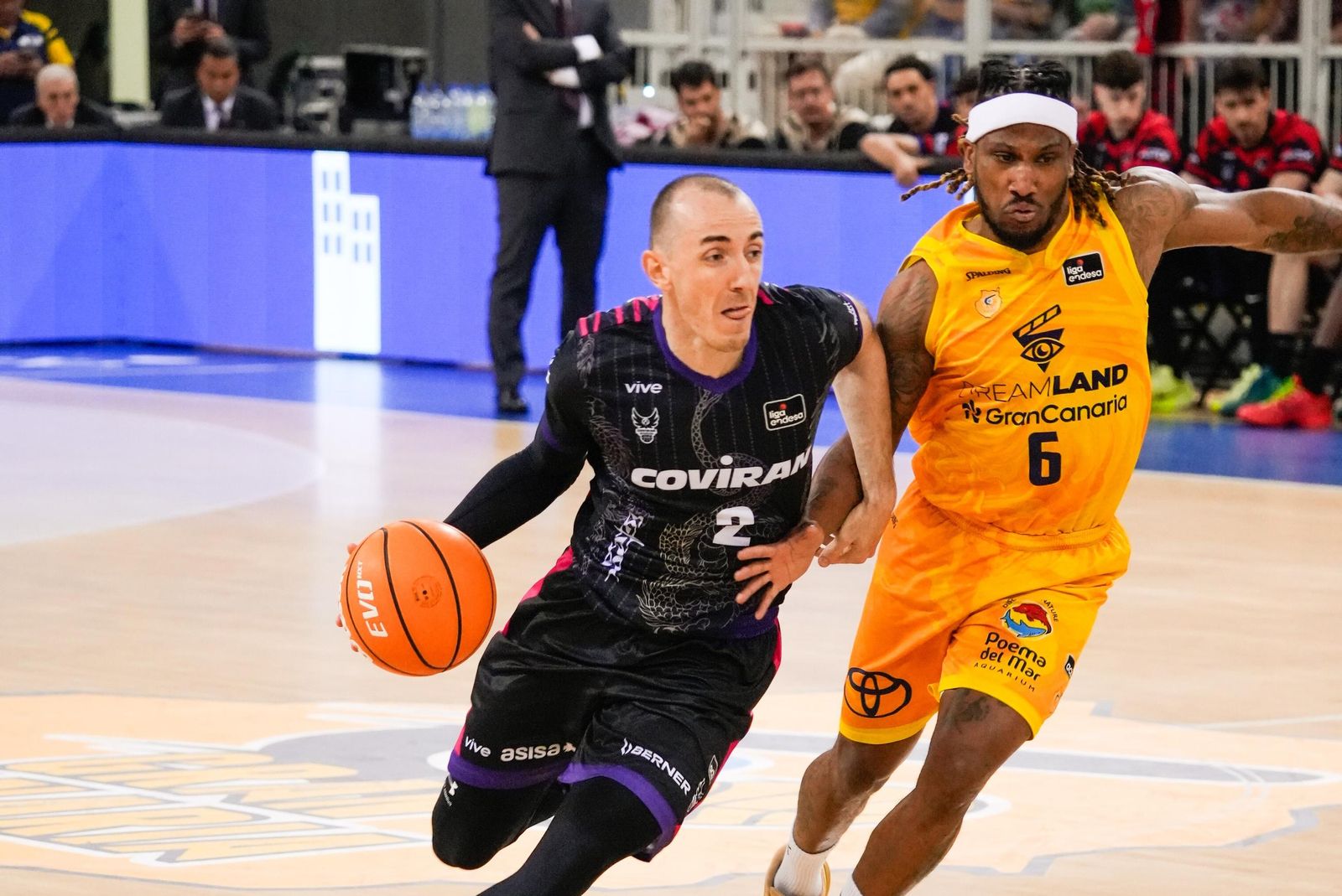 Jonathan Rousselle se verá las caras en la dirección del juego con Andrew Albicy.