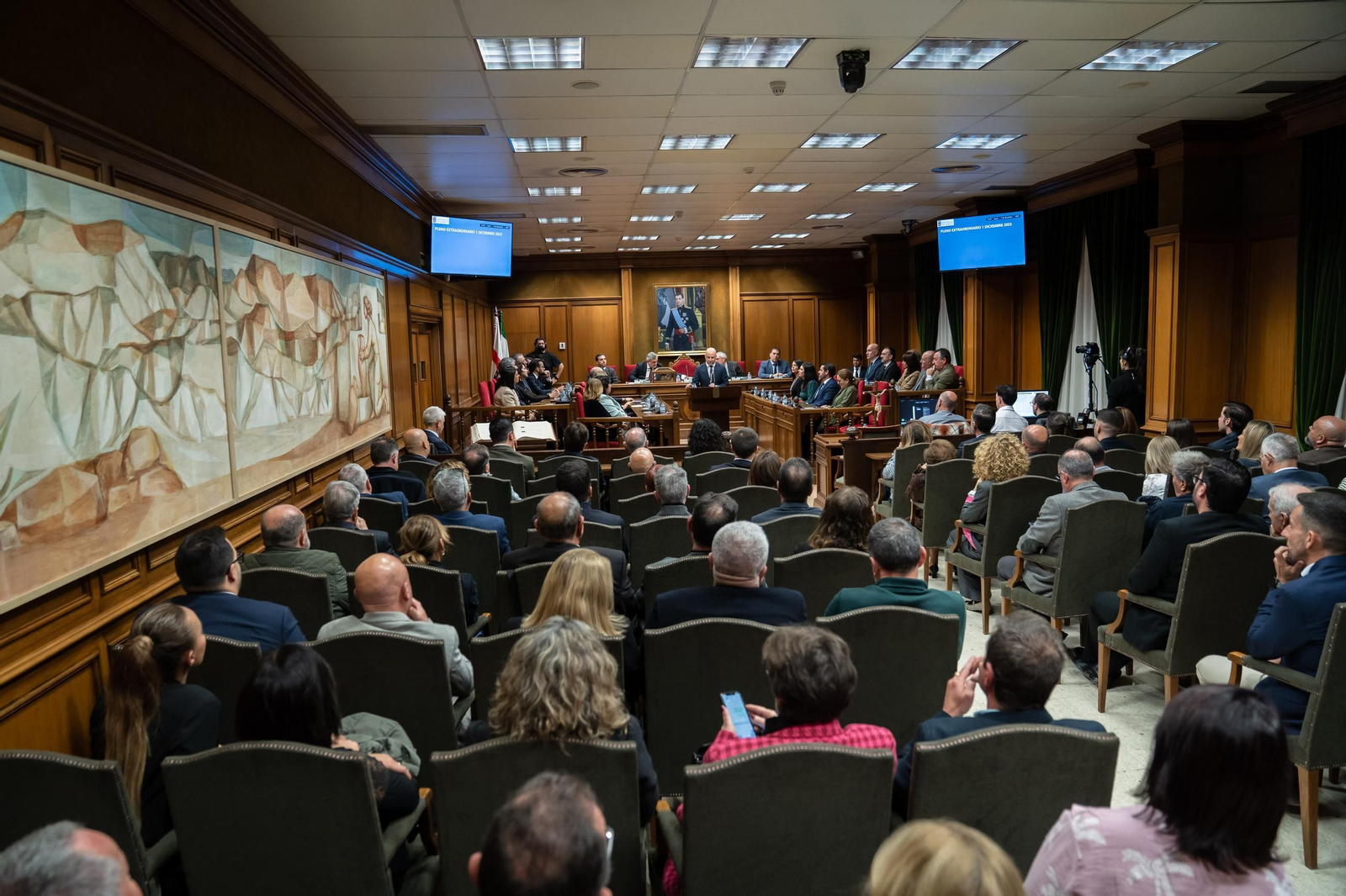 Así se ha vivido la investidura del nuevo presidente de la Diputación Provincial de Almería